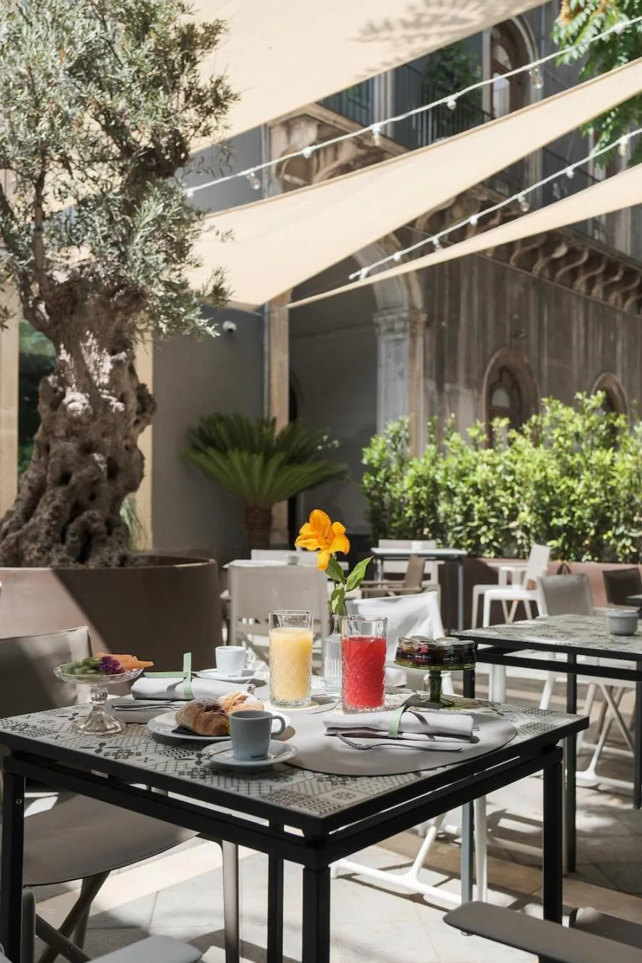 Breakfast in Palazzo Sangiorgio