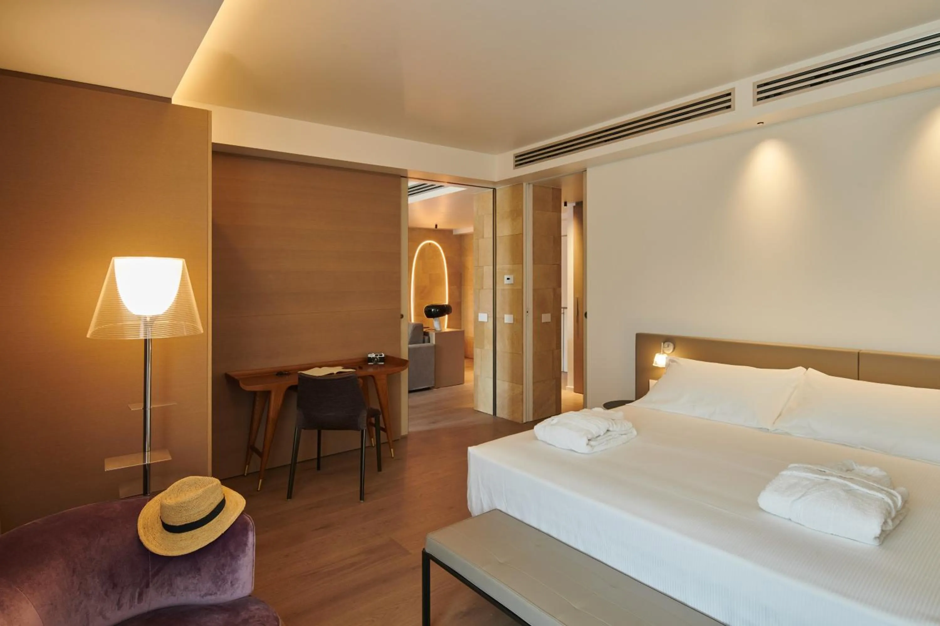 Photo of the whole room, Bed in Palazzo Sangiorgio