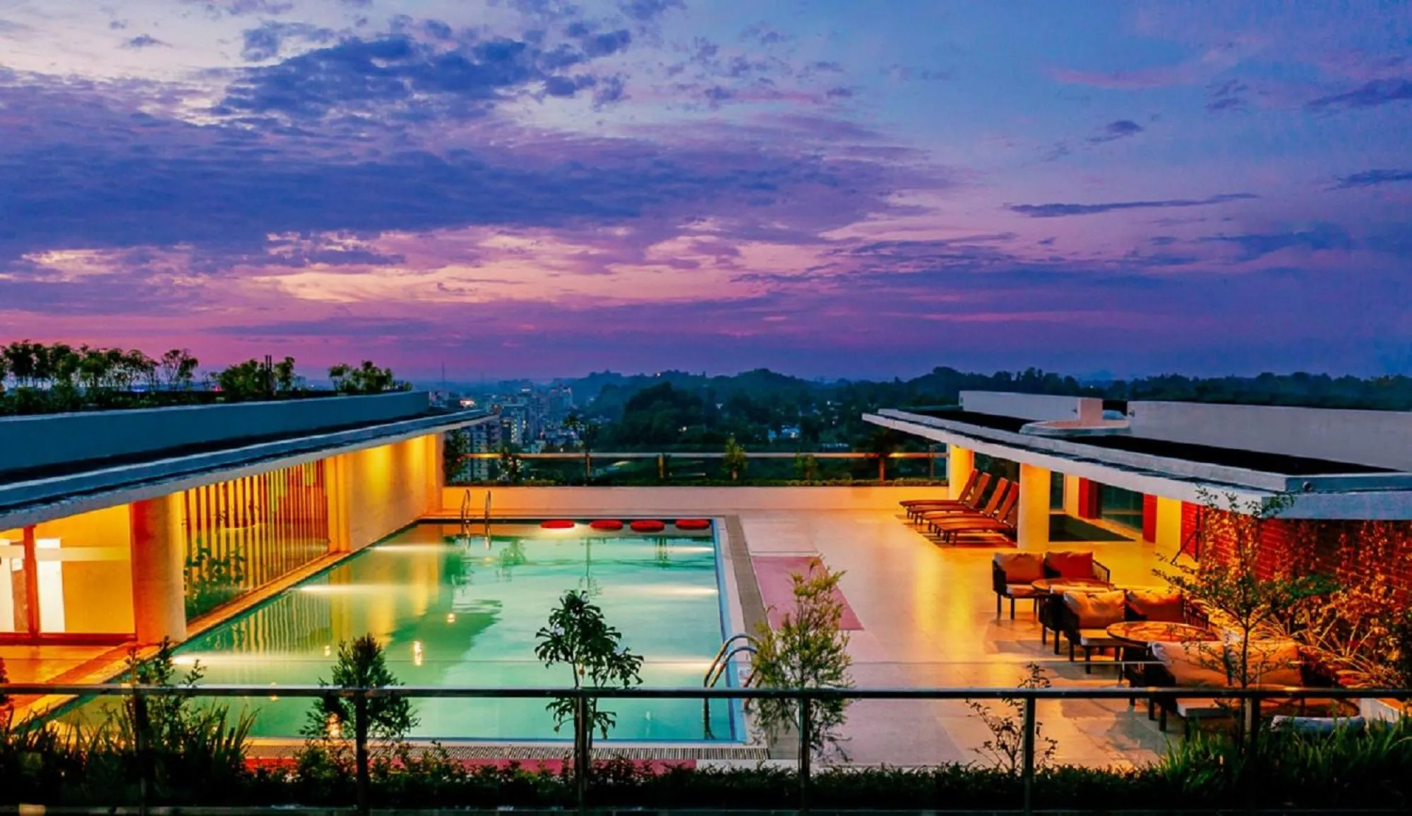 Swimming pool in Best Western Heritage