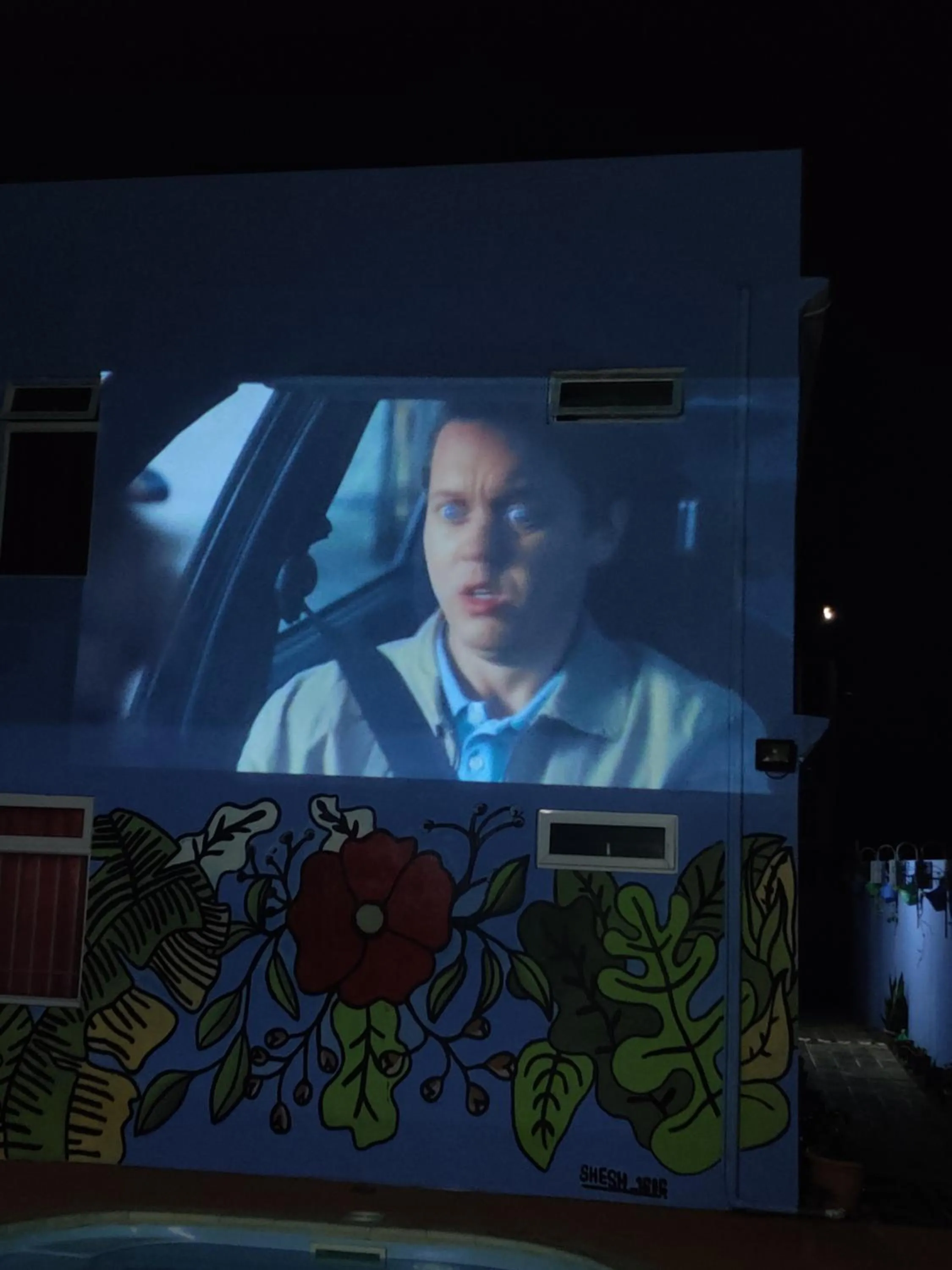 Evening entertainment in Bob Apartments