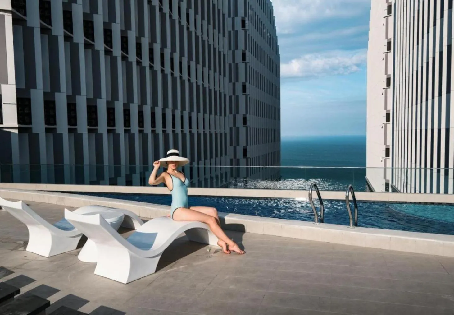 Swimming pool in Apec Mandala Chambay Mũi Né