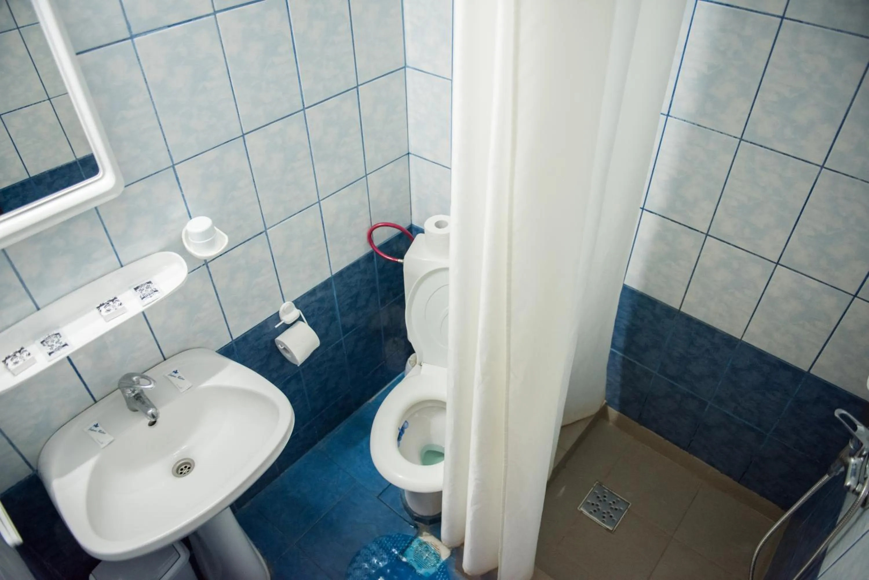 Bathroom in Hotel Dynes