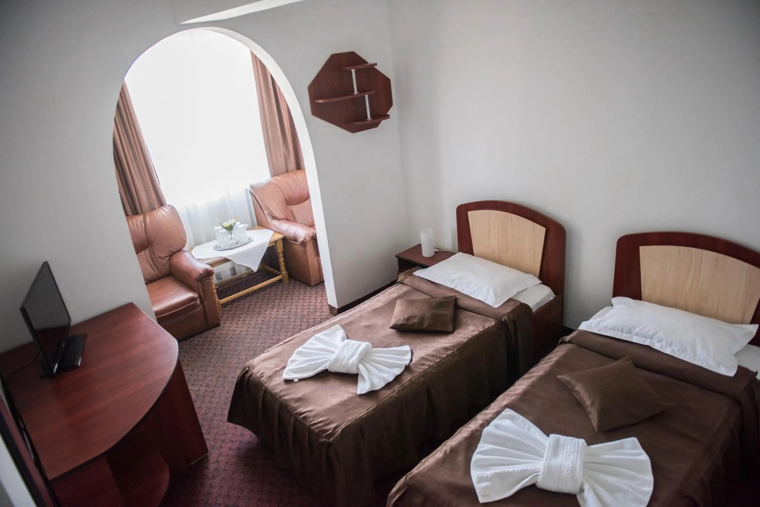 Photo of the whole room, Bed in Hotel Dynes