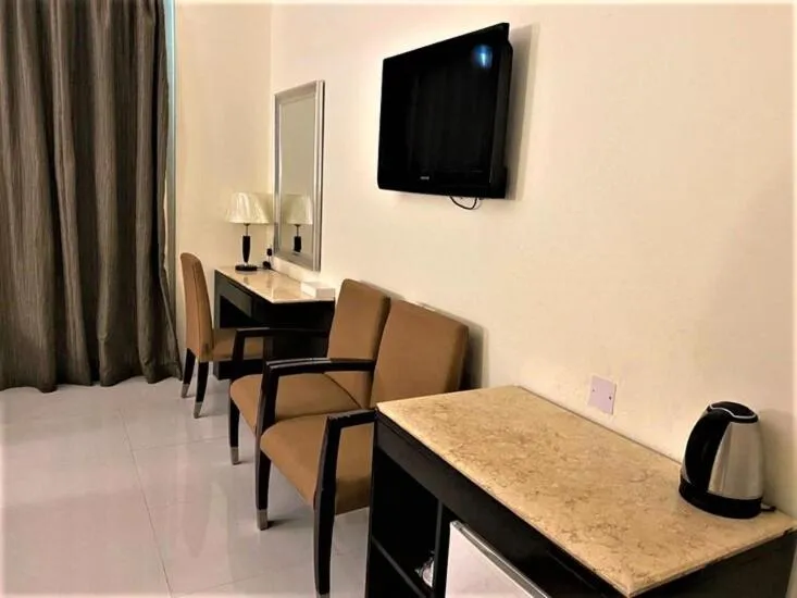 TV and multimedia in Signature Inn Hotel Deira