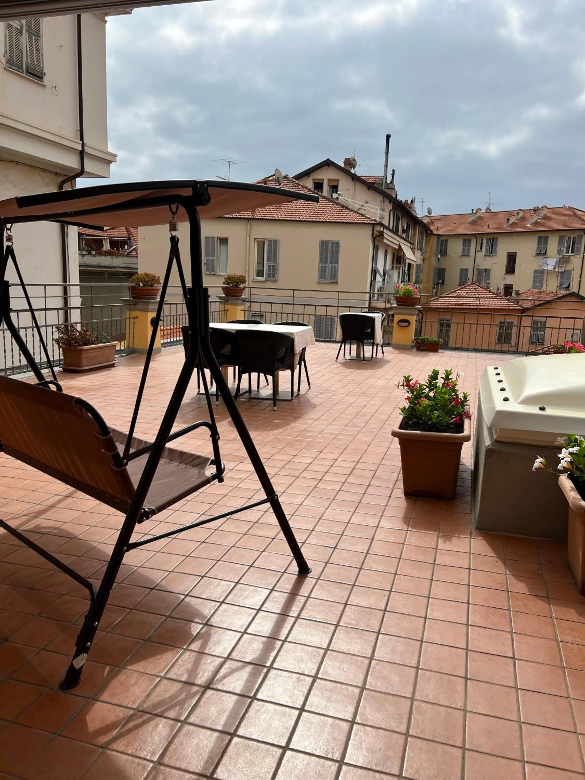 Internal: Not applicable to any particular room in Casa Zeffirino