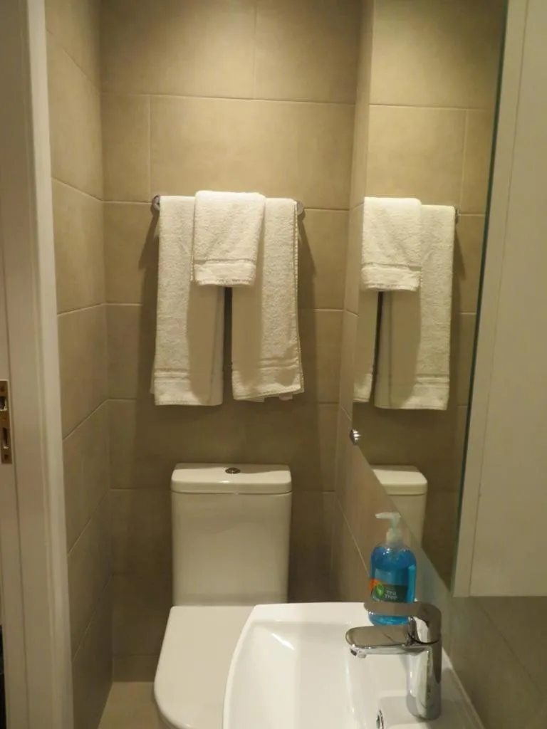 Glendale Hyde Park Hotel