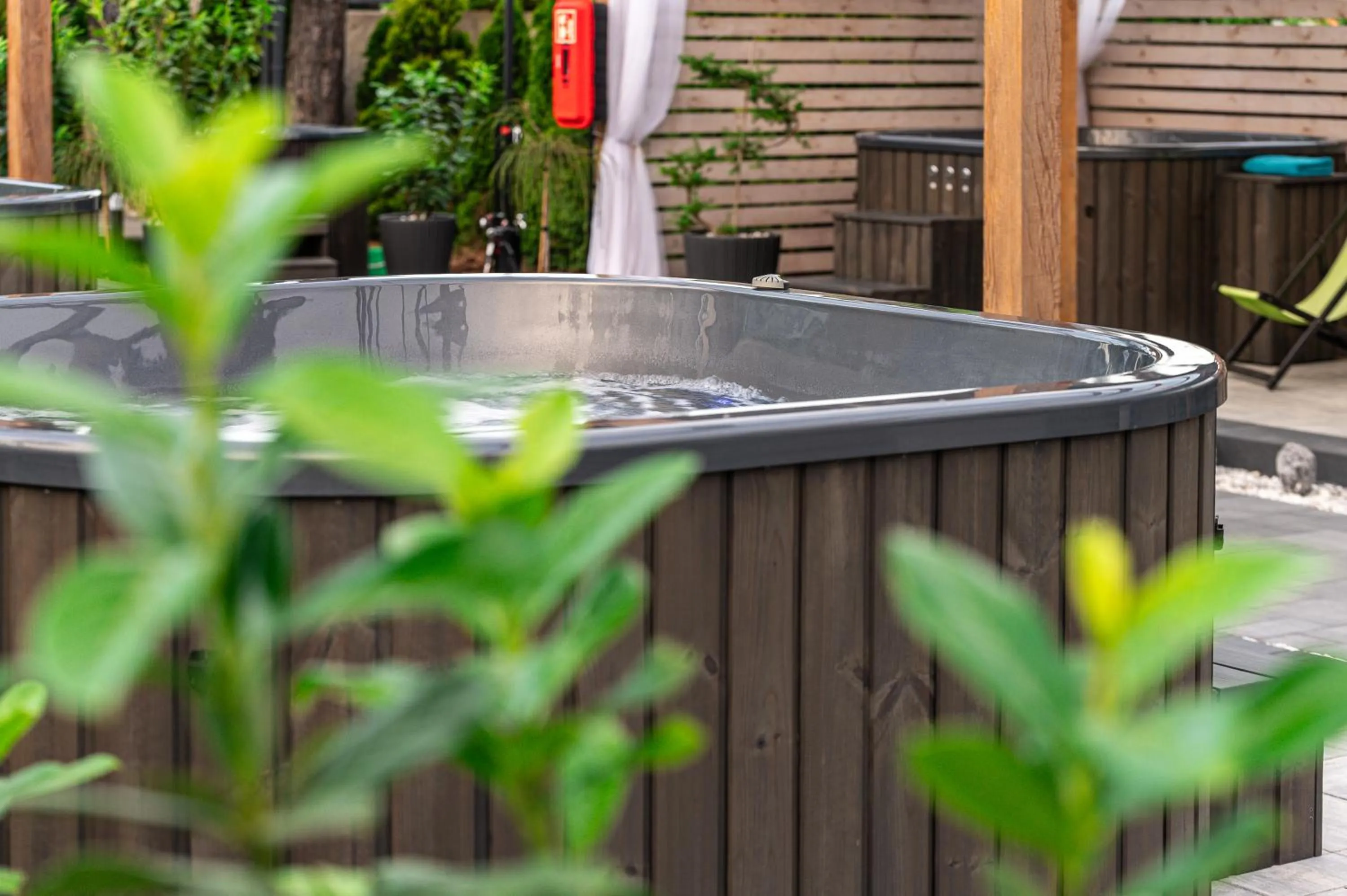 Old Tree Home & Restaurant