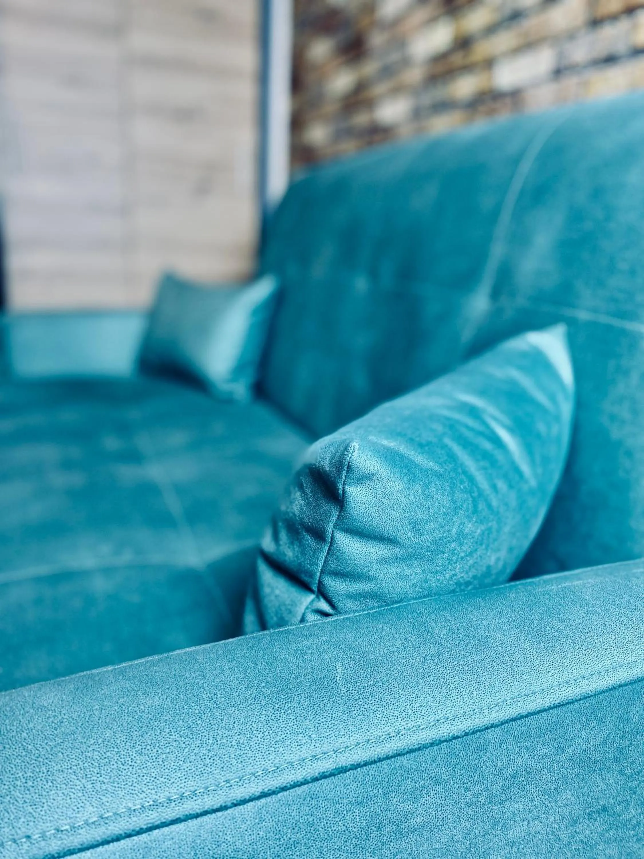 Living room in Old Tree Home & Restaurant