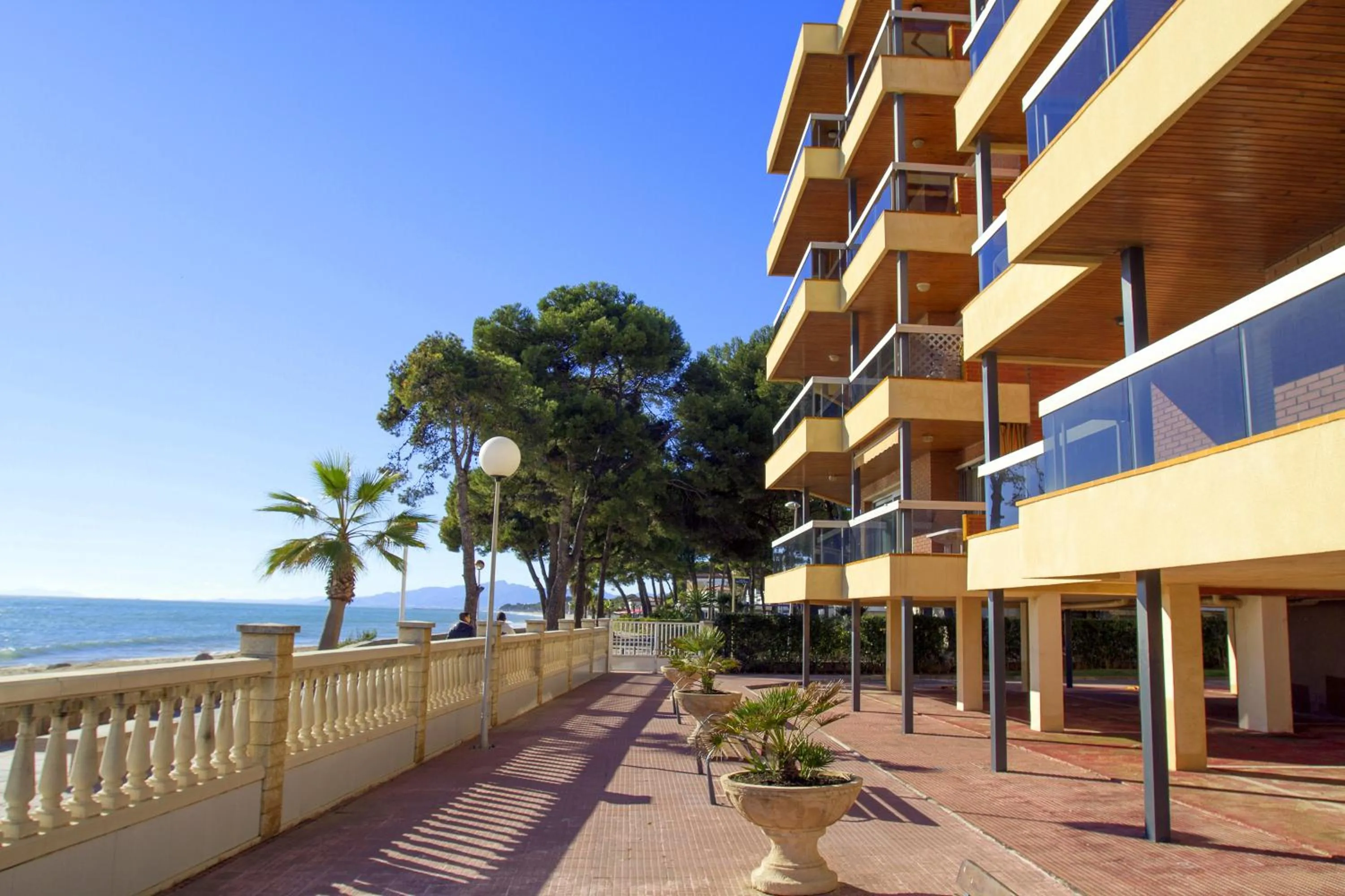 Balcony/Terrace in Rentalmar Sol de España - Mas d'en Gran