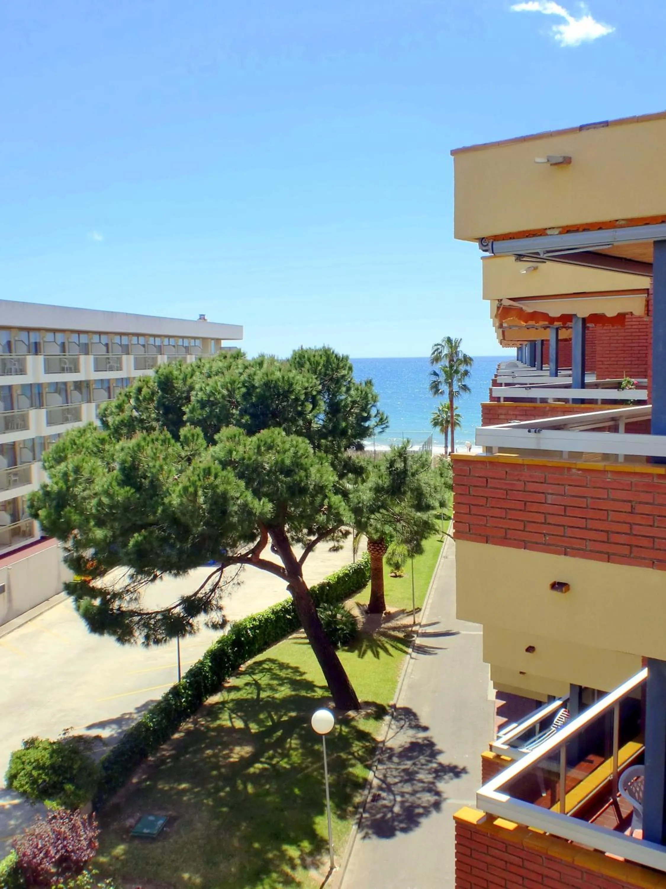 Bird's eye view in Rentalmar Sol de España - Mas d'en Gran