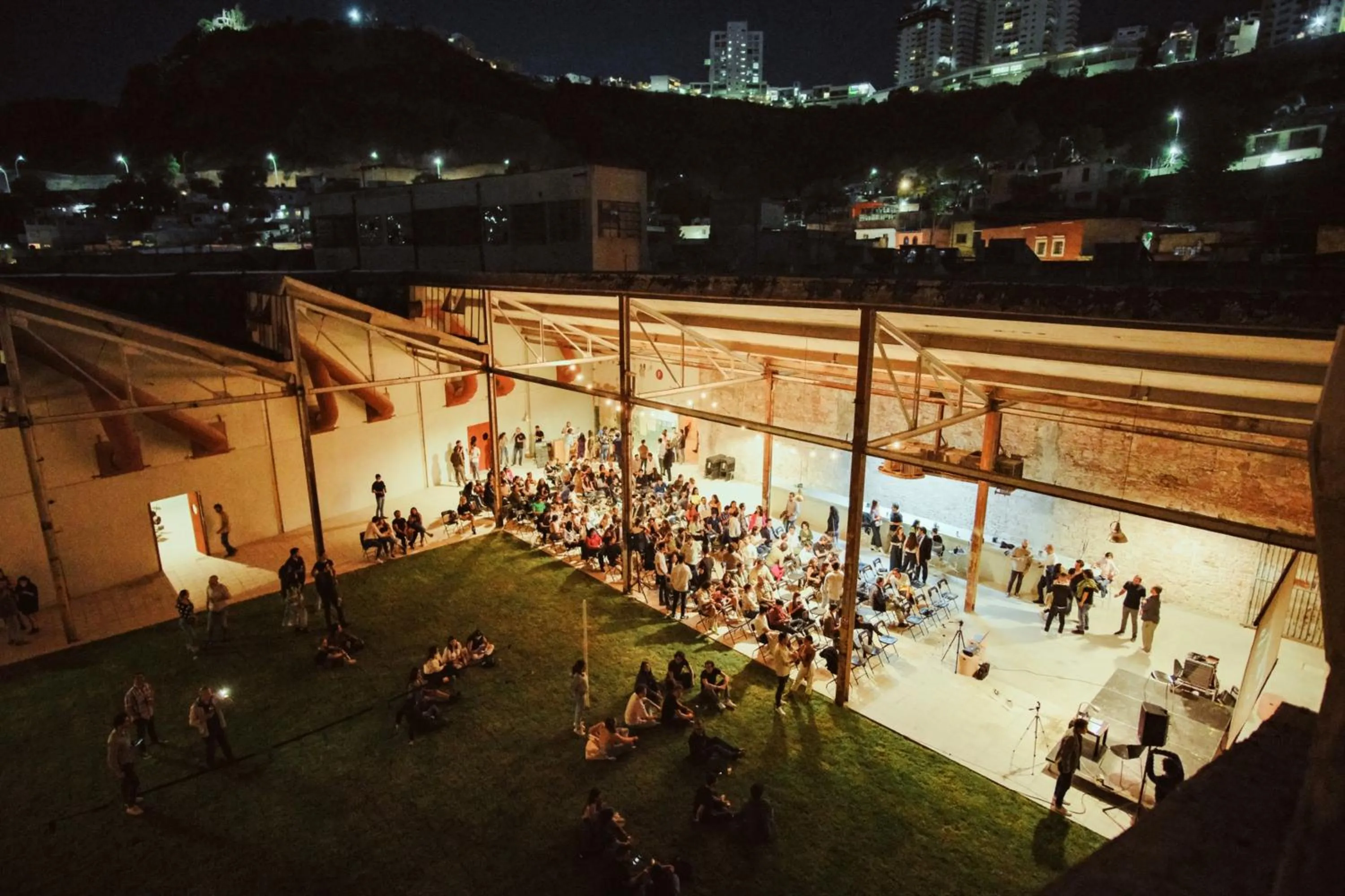 Property building in Hotel Hércules