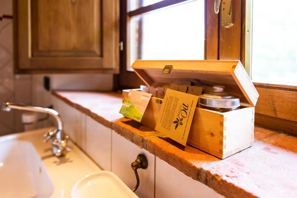 Bathroom in Agriturismo & Cantina Tenuta Casteani