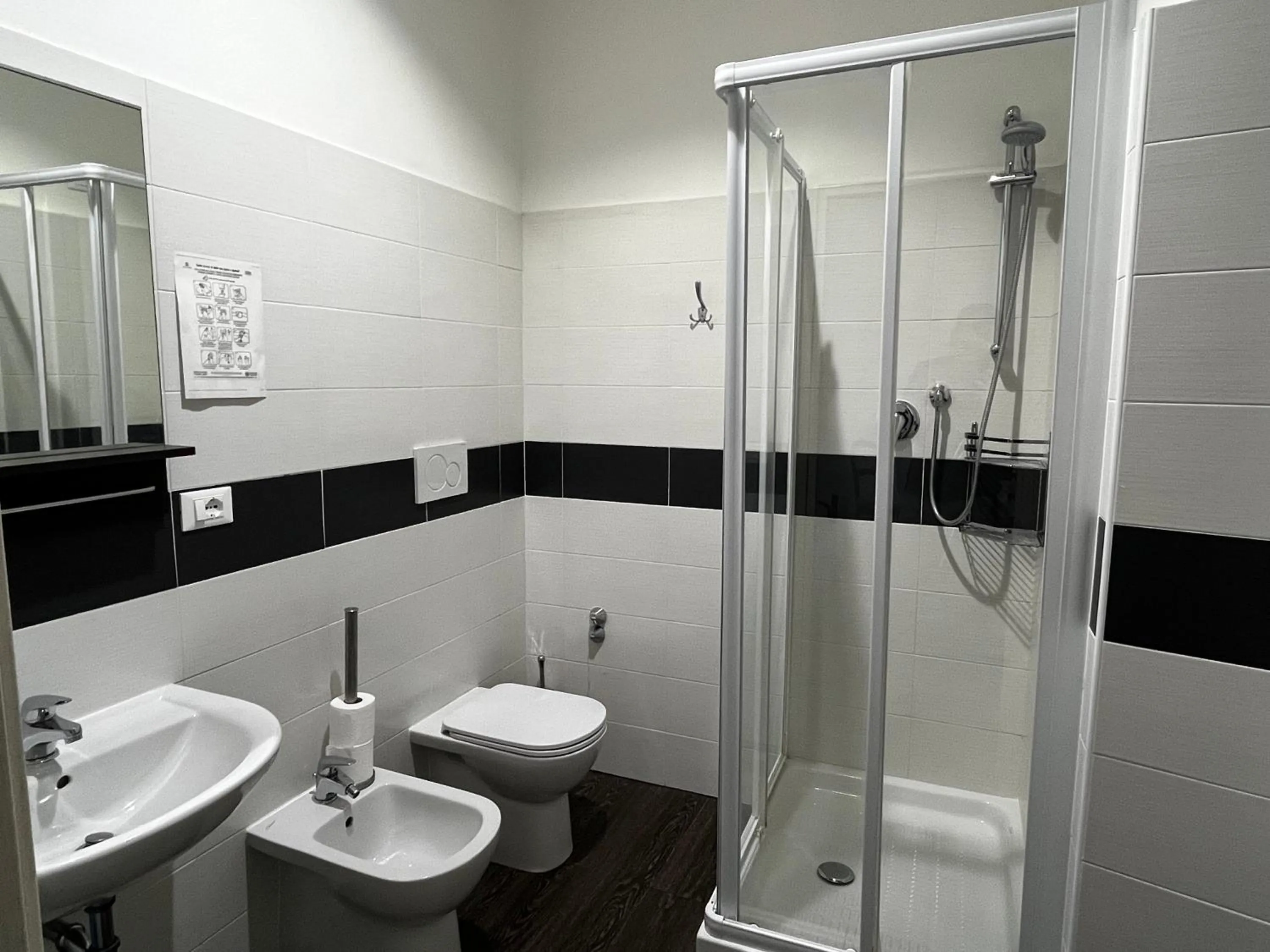 Shower in Villa Tergeste