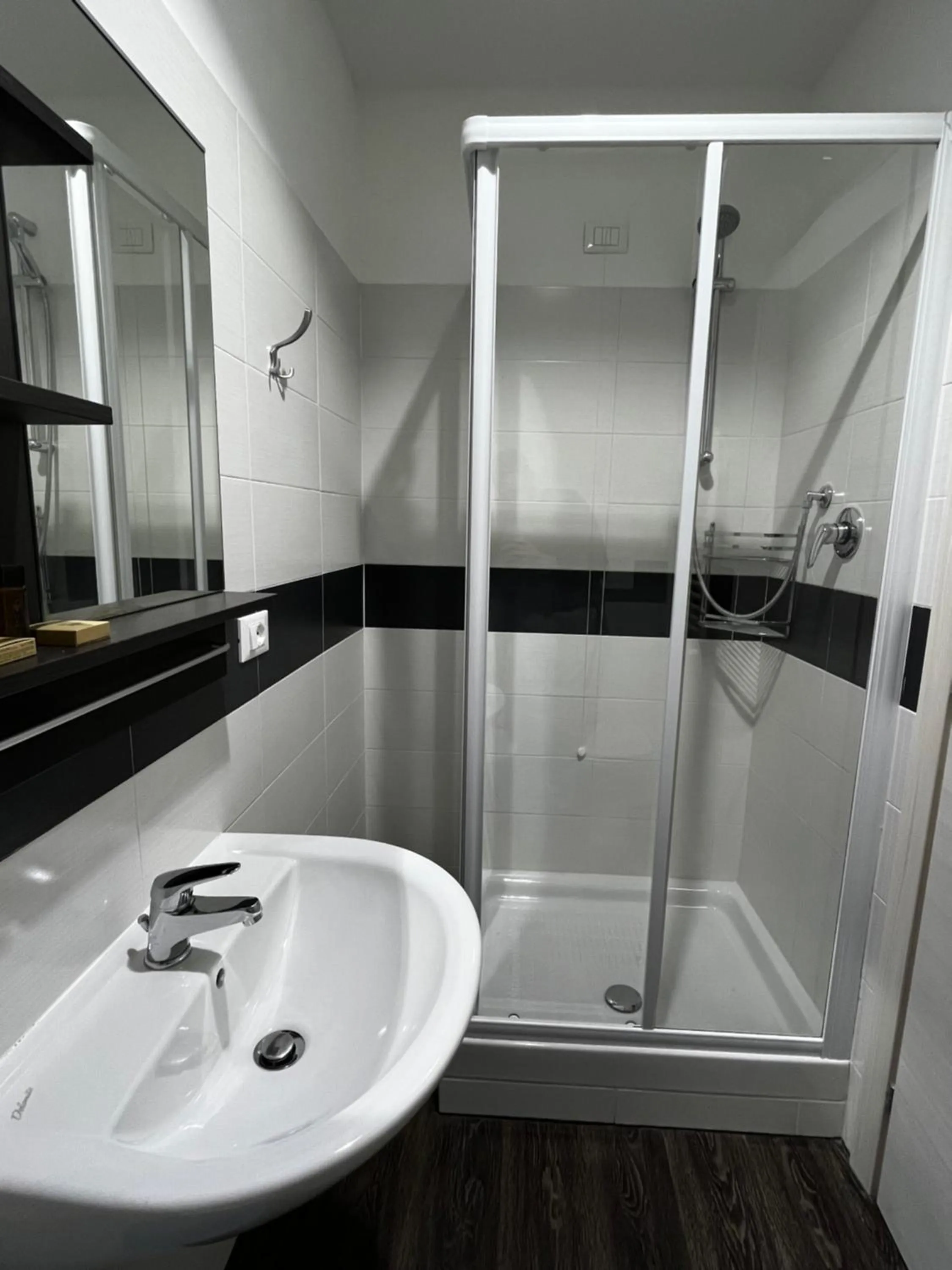 Shower in Villa Tergeste