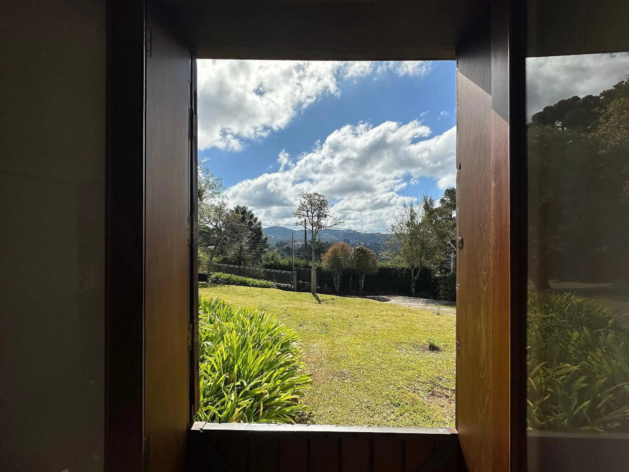 View (from property/room) in Casa de arquiteto com vista, jardim e lareira