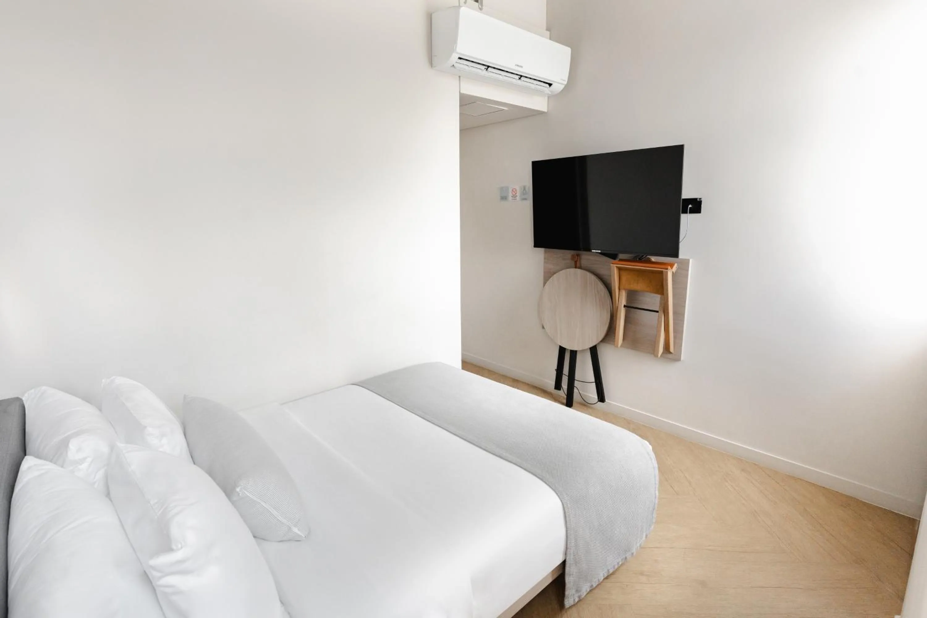 Photo of the whole room, Bed in Nakúa Stay & Work Hotel