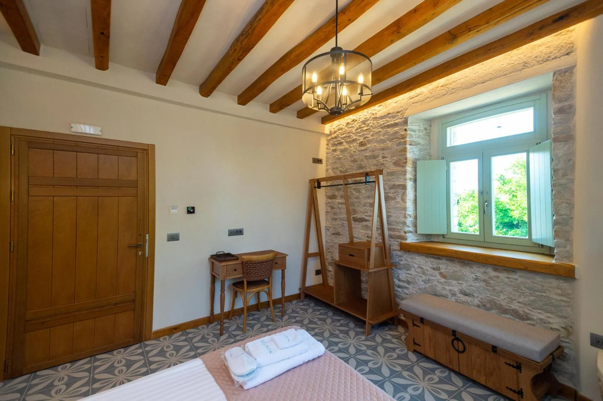 Nostos Country House