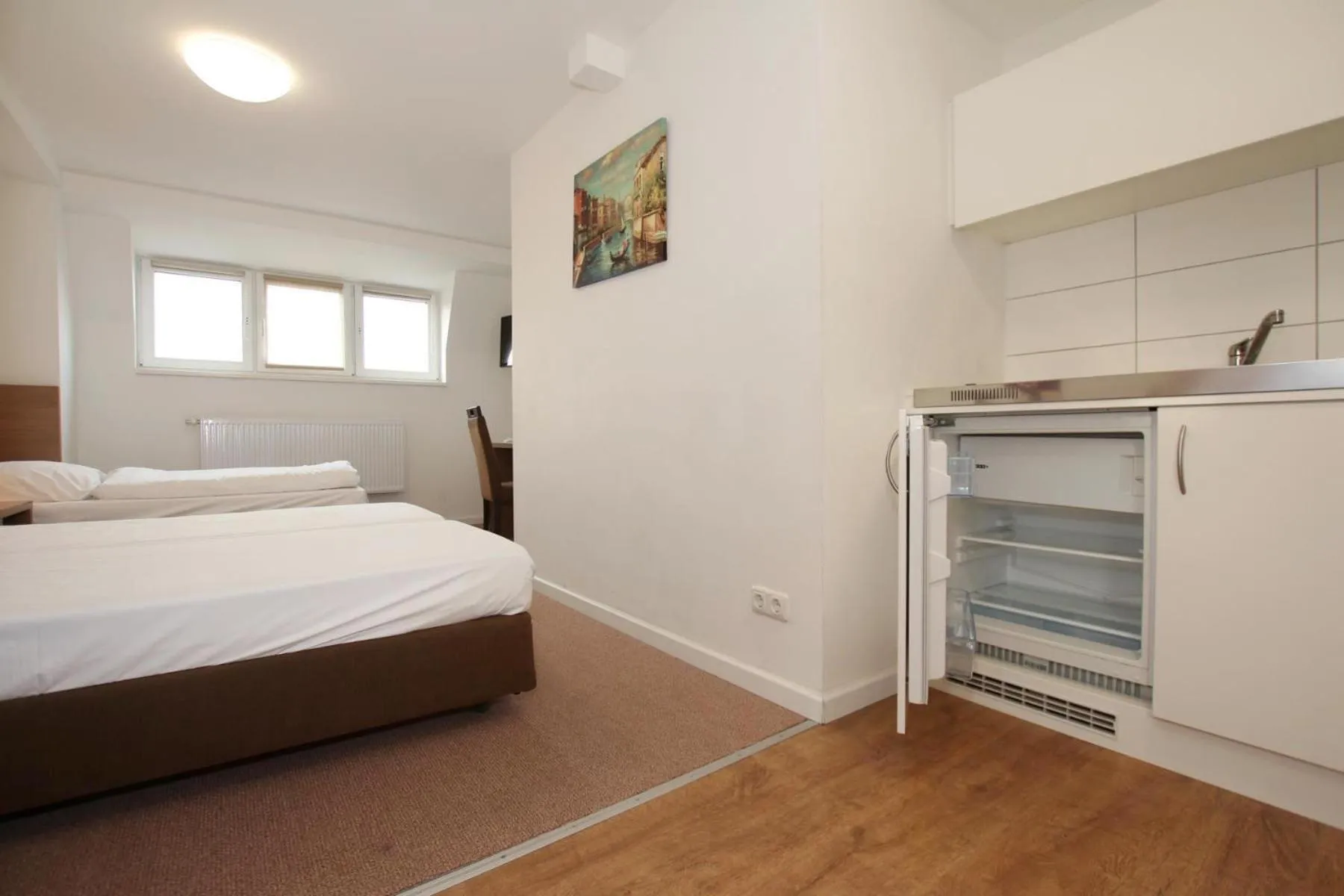 Day, Bed in Apartment Hotel am Sand