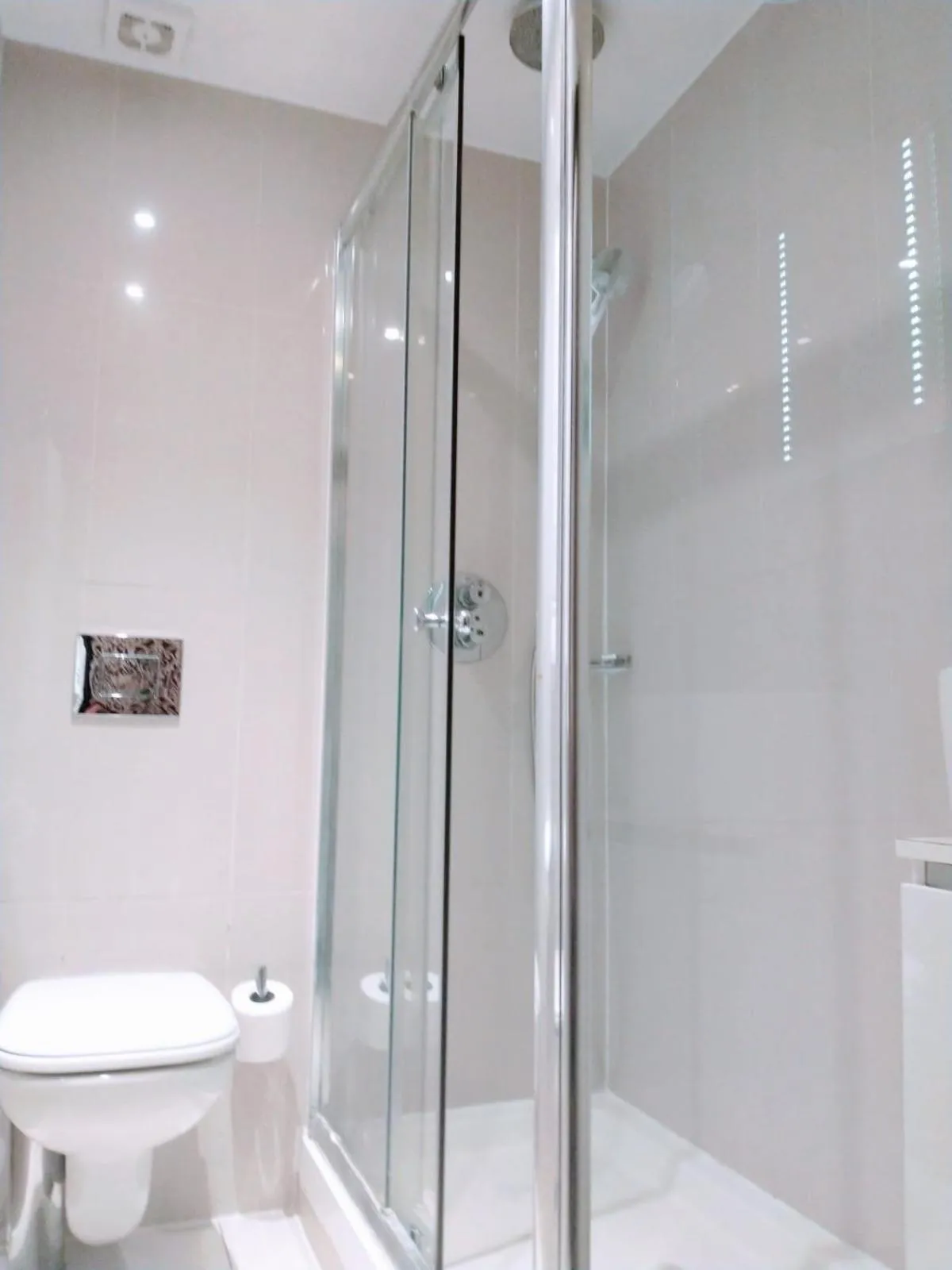 Bathroom in Hotel Edward Paddington