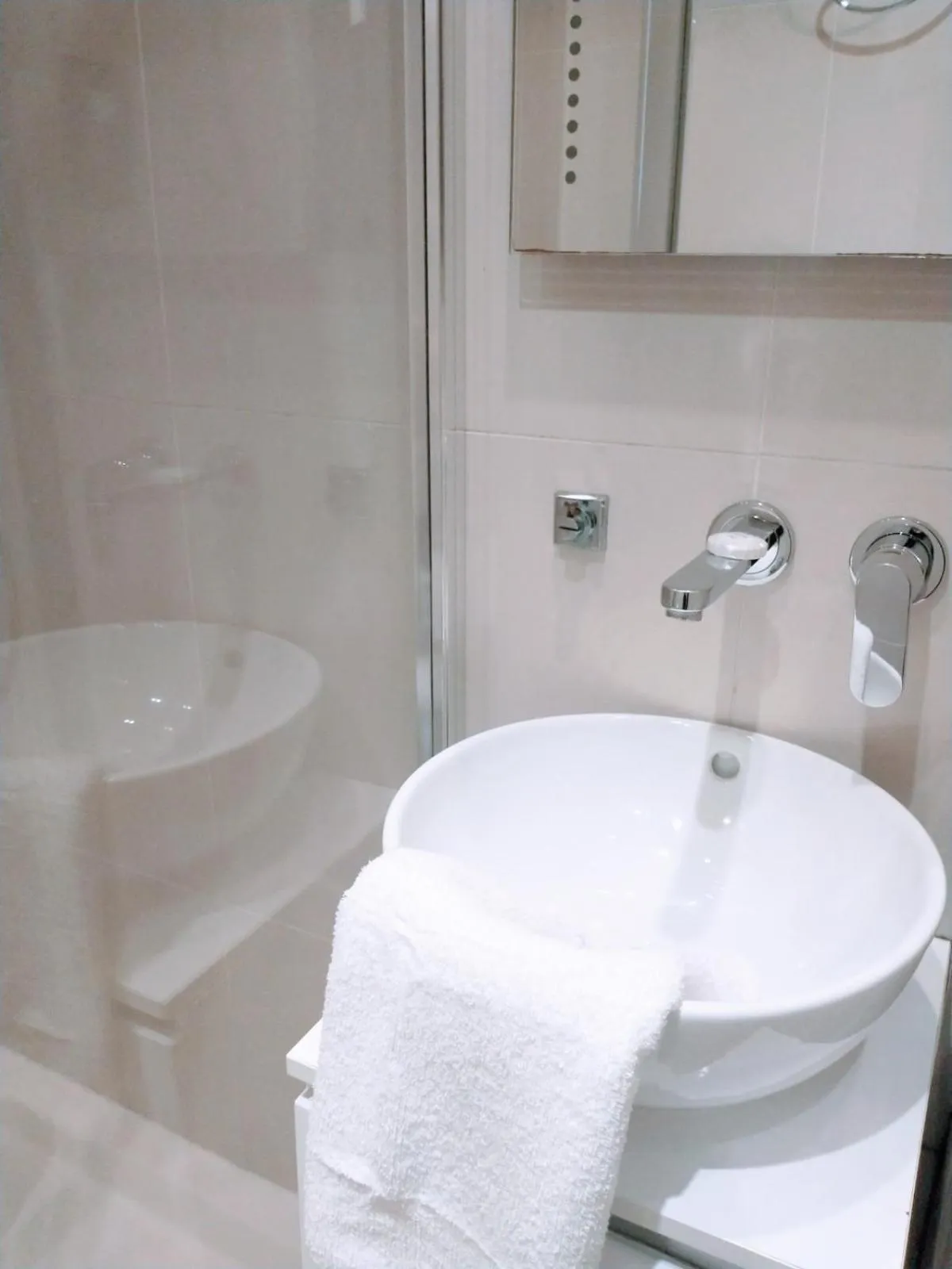 Bathroom in Hotel Edward Paddington