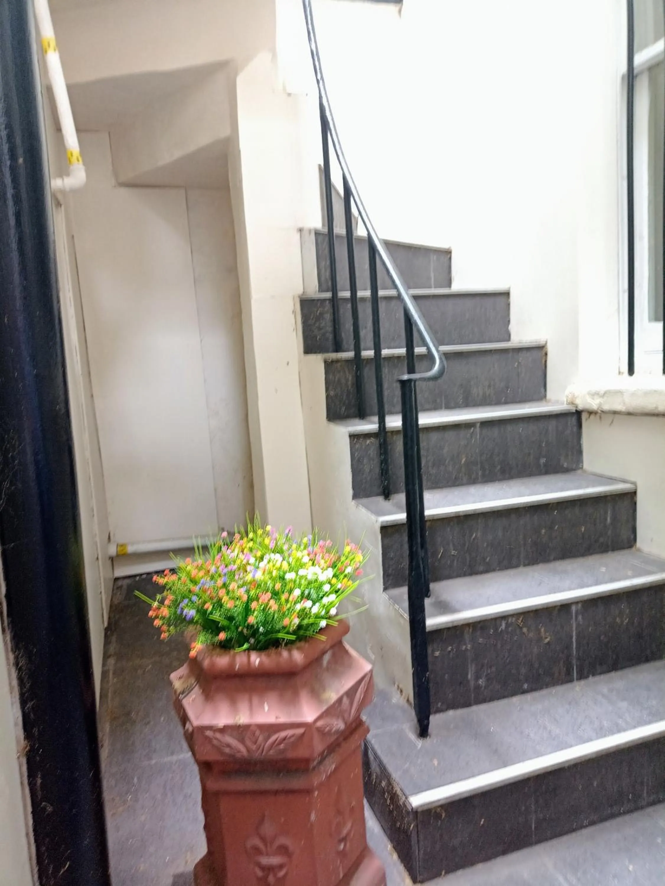 Property building in Hotel Edward Paddington