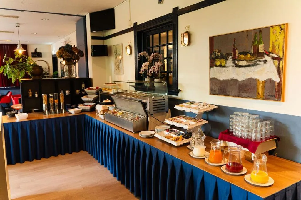 Breakfast in Hotel Orion