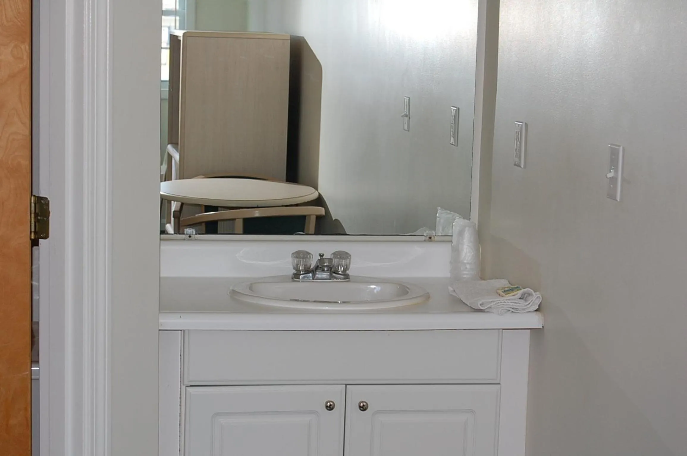 Bathroom in Point 1 Resort & Motel