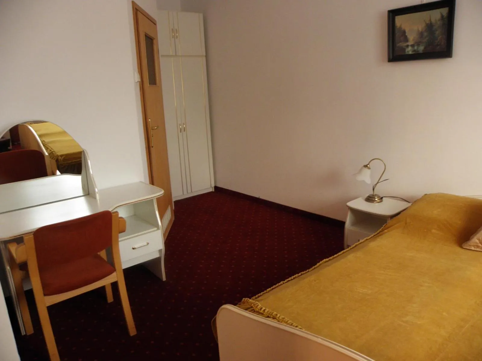 Bed in Centrum Konferencyjne IBIB PAN