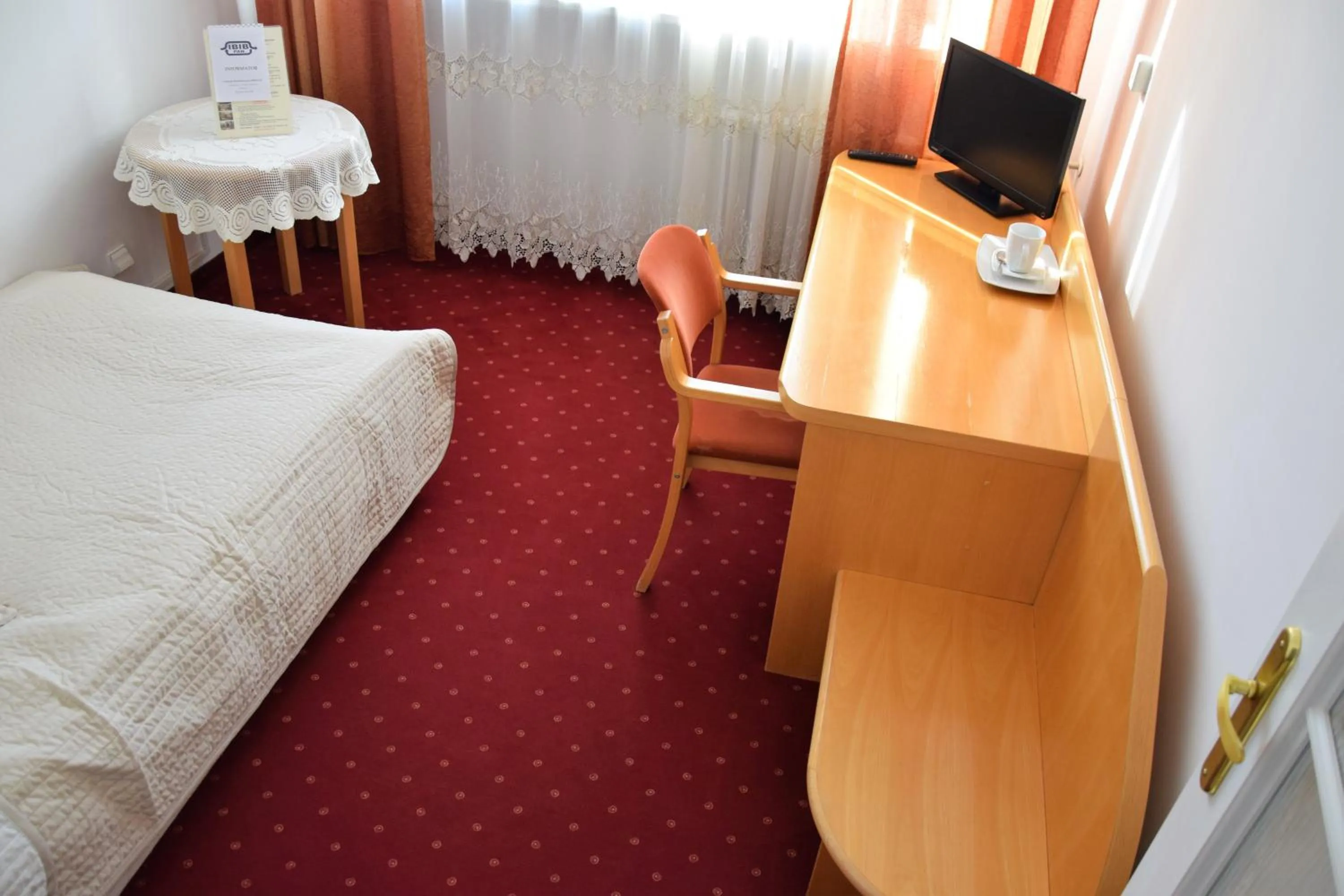 Photo of the whole room, Bed in Centrum Konferencyjne IBIB PAN