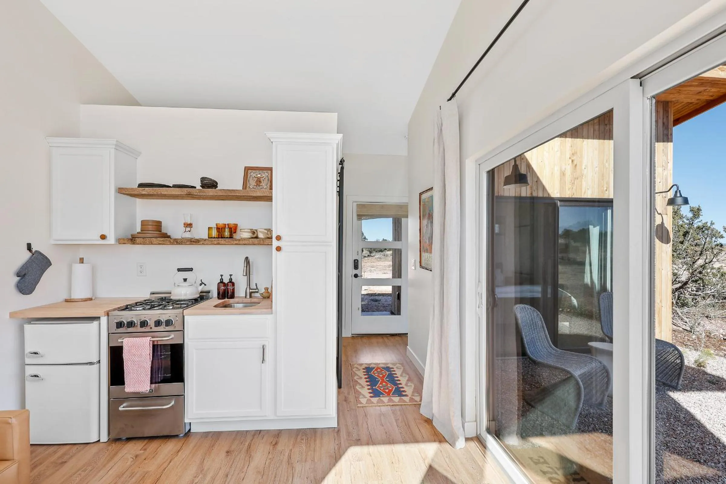 Kitchen or kitchenette in The Grand Canyon Headquarters