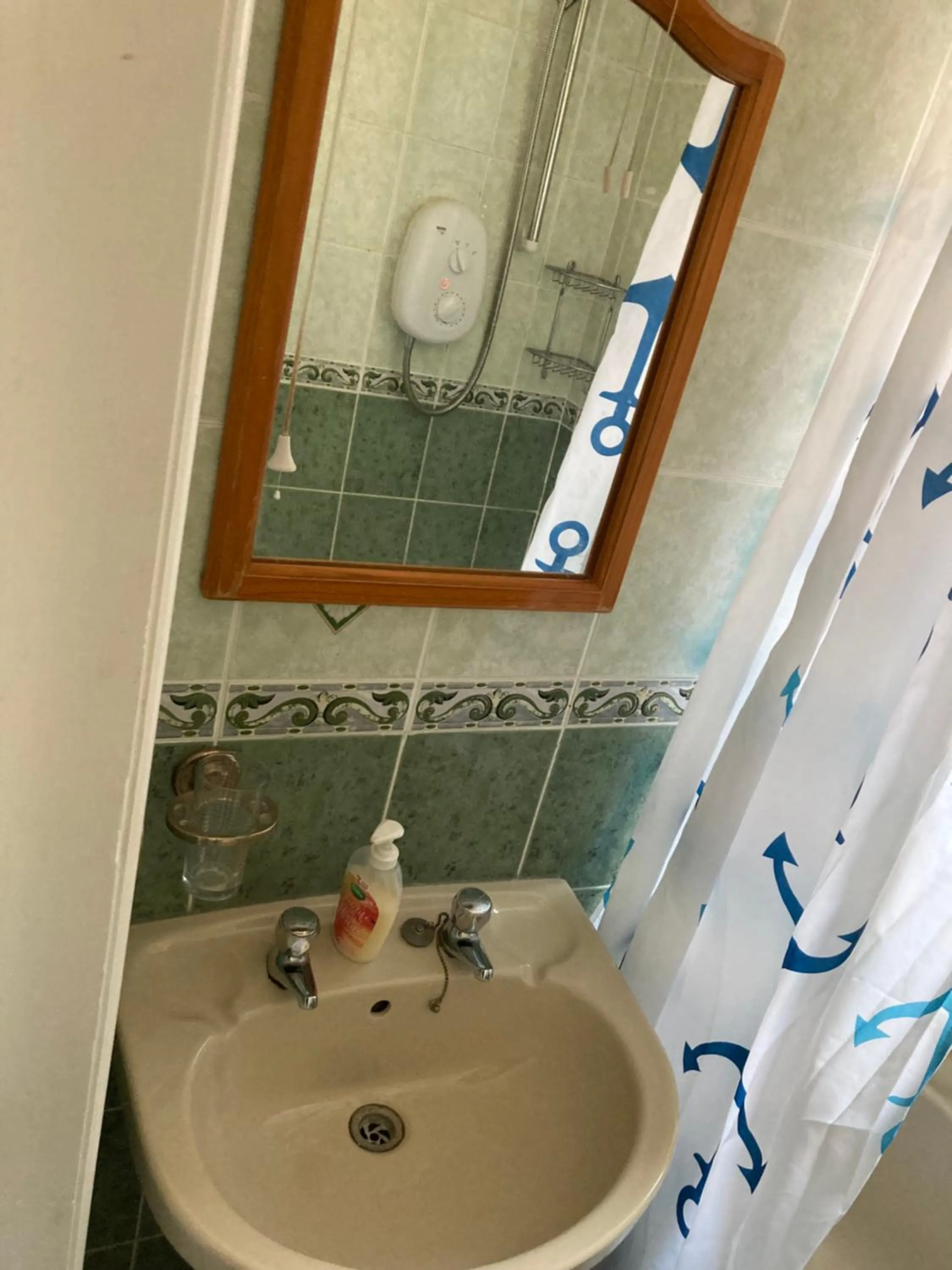 Toilet in Harman Suites Self-Catering Apartments Free WIFI & Parking