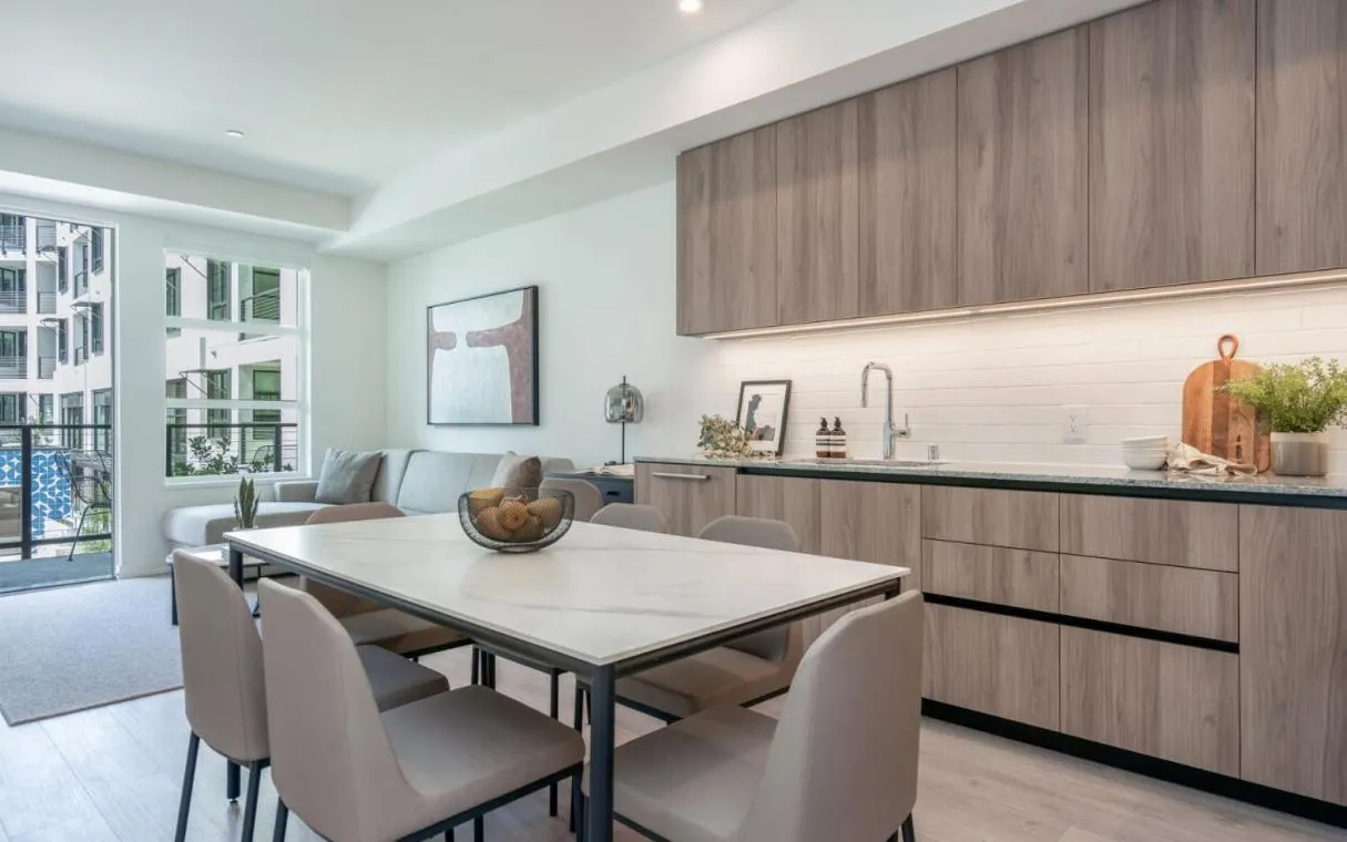 Kitchen or kitchenette in Level Hollywood