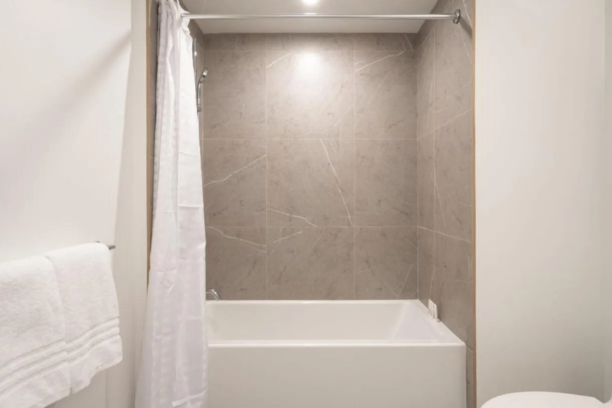 Bathroom in Level Hollywood