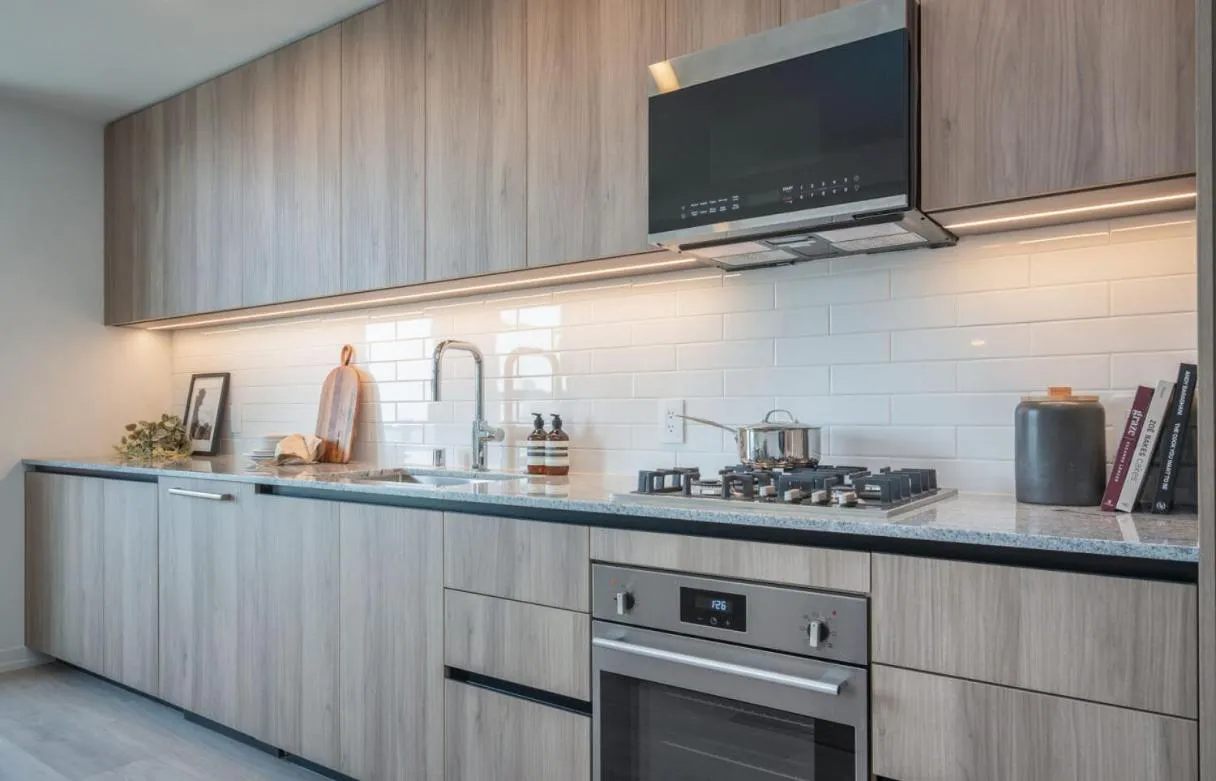 Kitchen or kitchenette in Level Hollywood