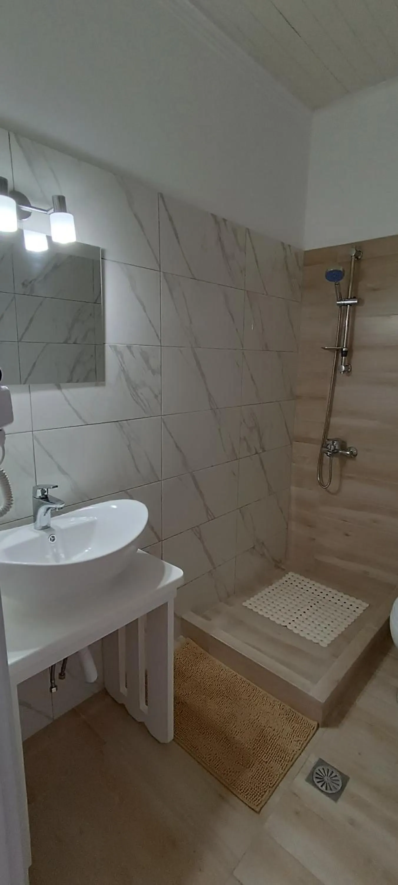 Bathroom in IL MIRTO VERDE