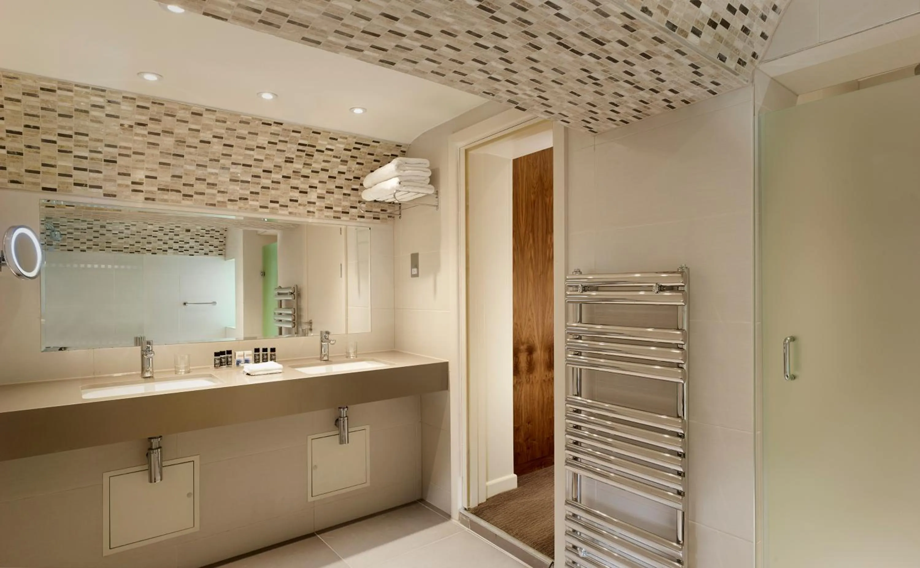 Decorative detail in Norfolk Towers Paddington