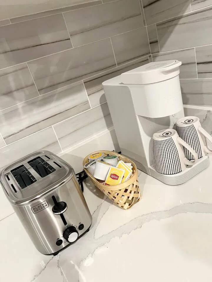 302 Comfy Cabin 1BD with city view in Center city