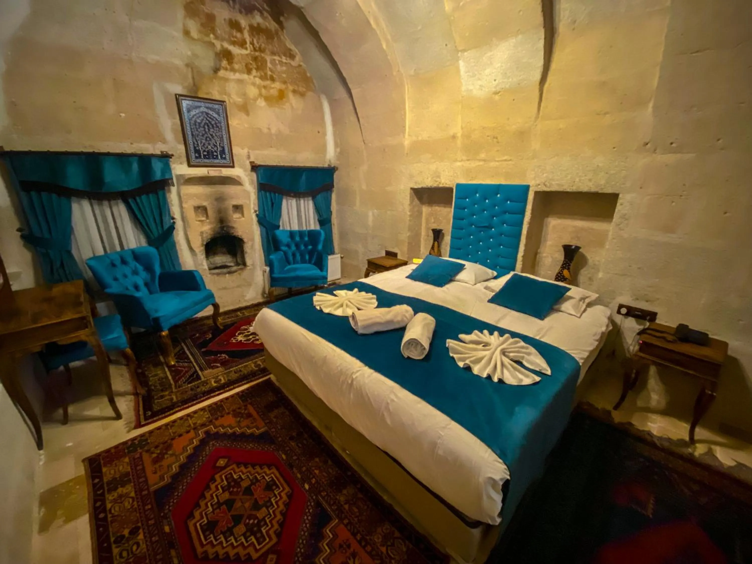 Bed in Milagre Cave Hotel