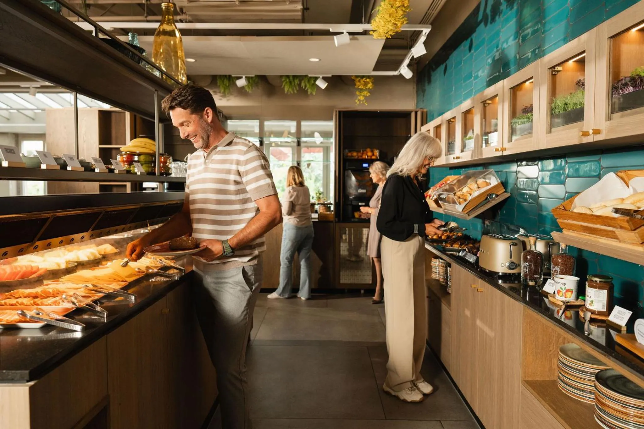 Breakfast in Carlton Oasis Hotel