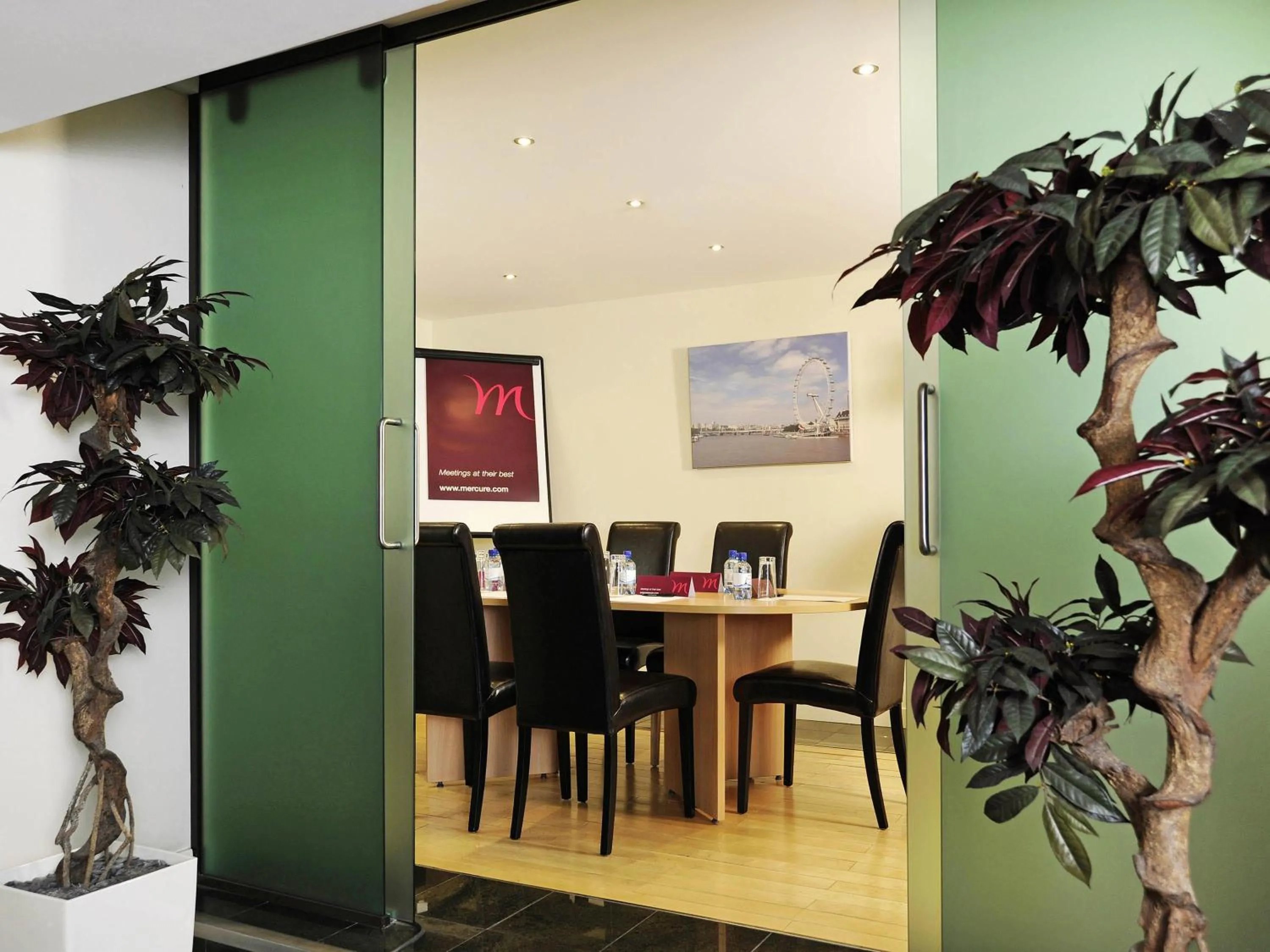 Meeting/conference room in Mercure London Paddington Hotel