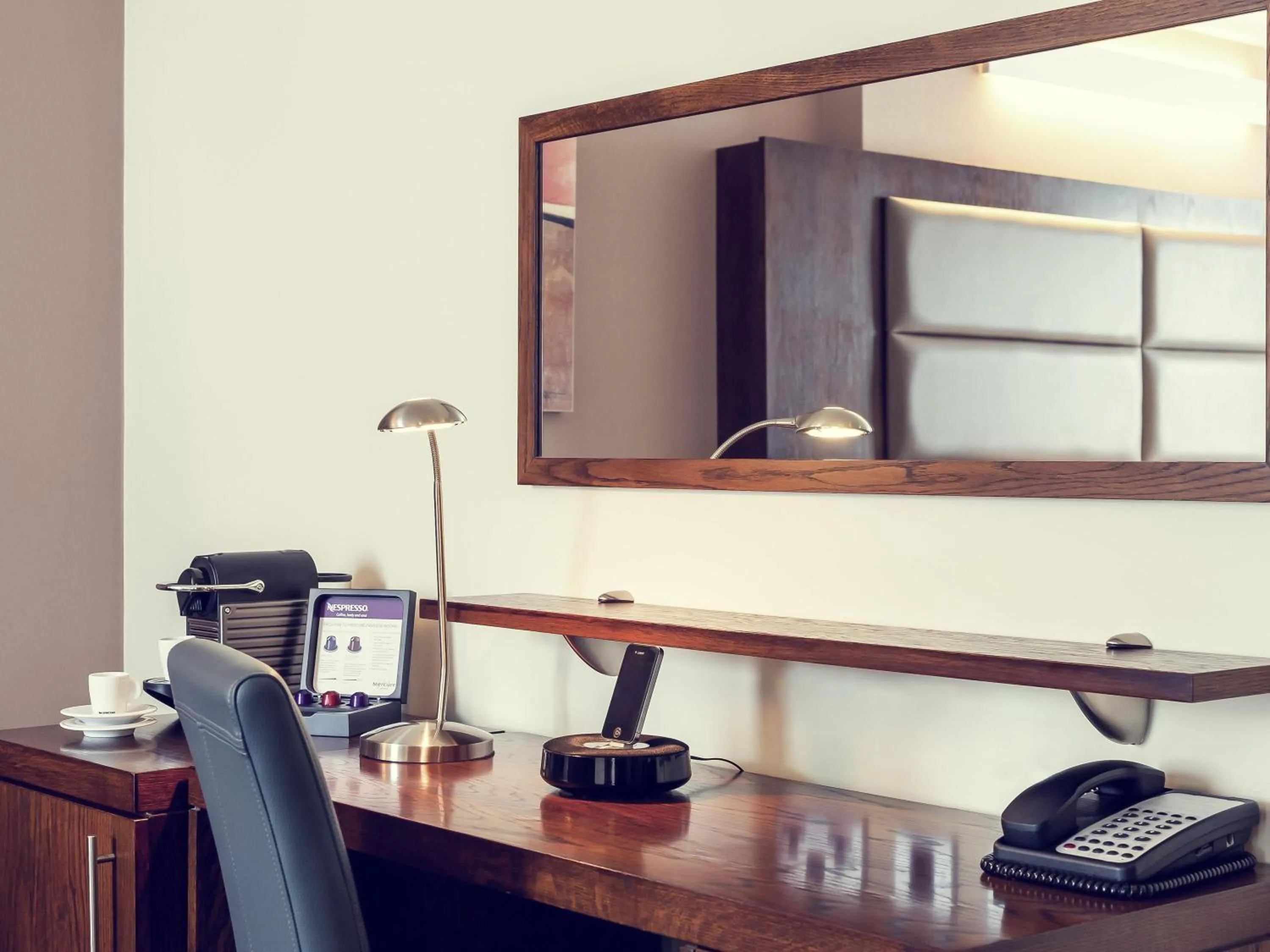 Bedroom in Mercure London Paddington Hotel