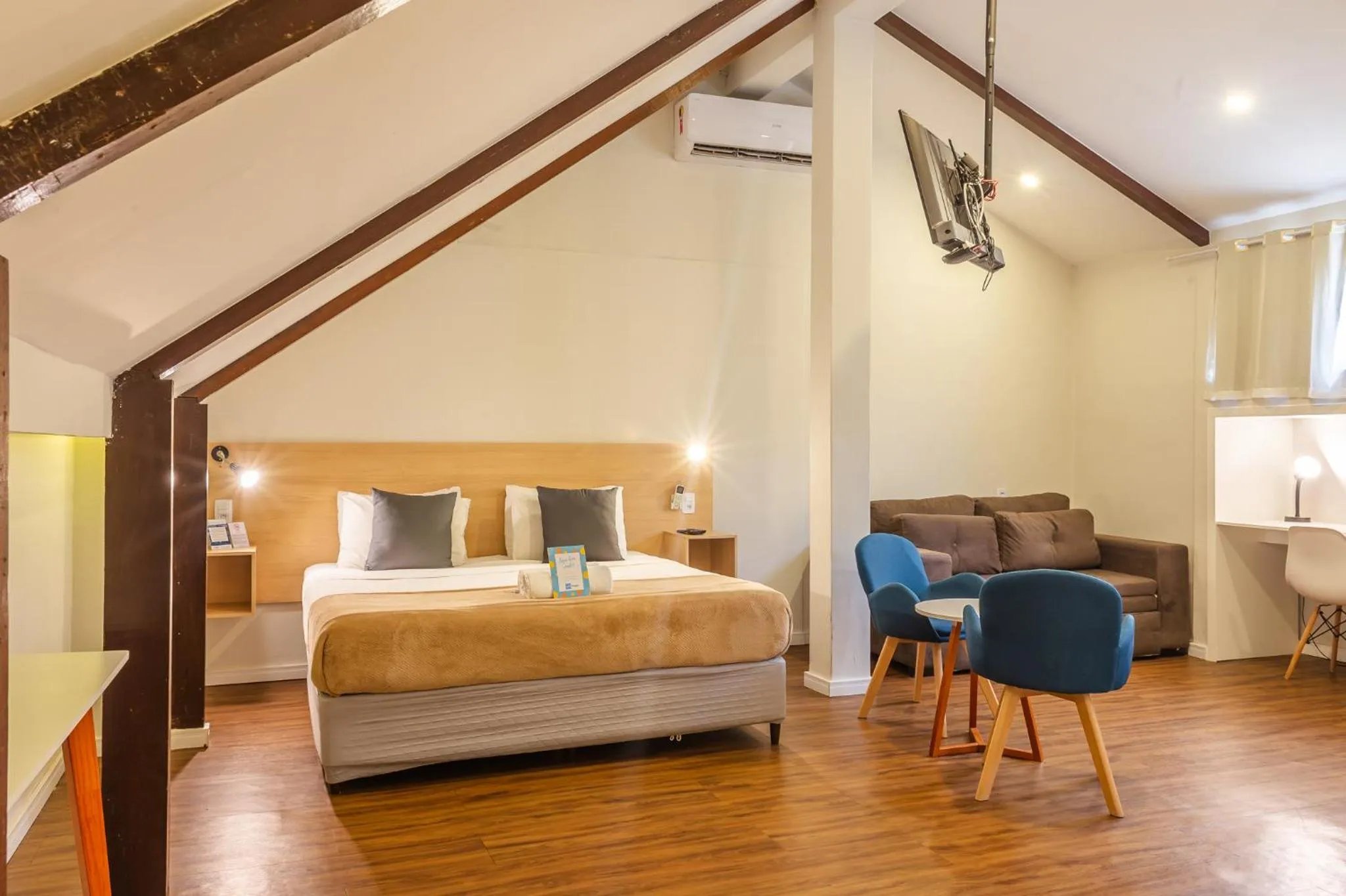 Bedroom, Bed in Injoy Suítes & Aparts