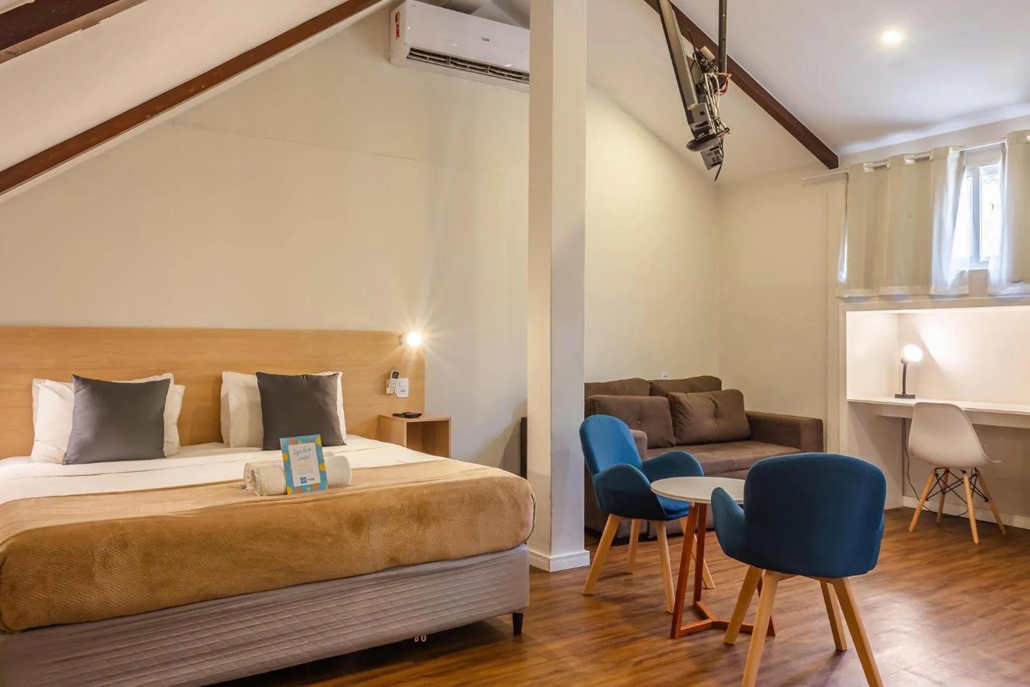 Bedroom, Bed in Injoy Suítes & Aparts