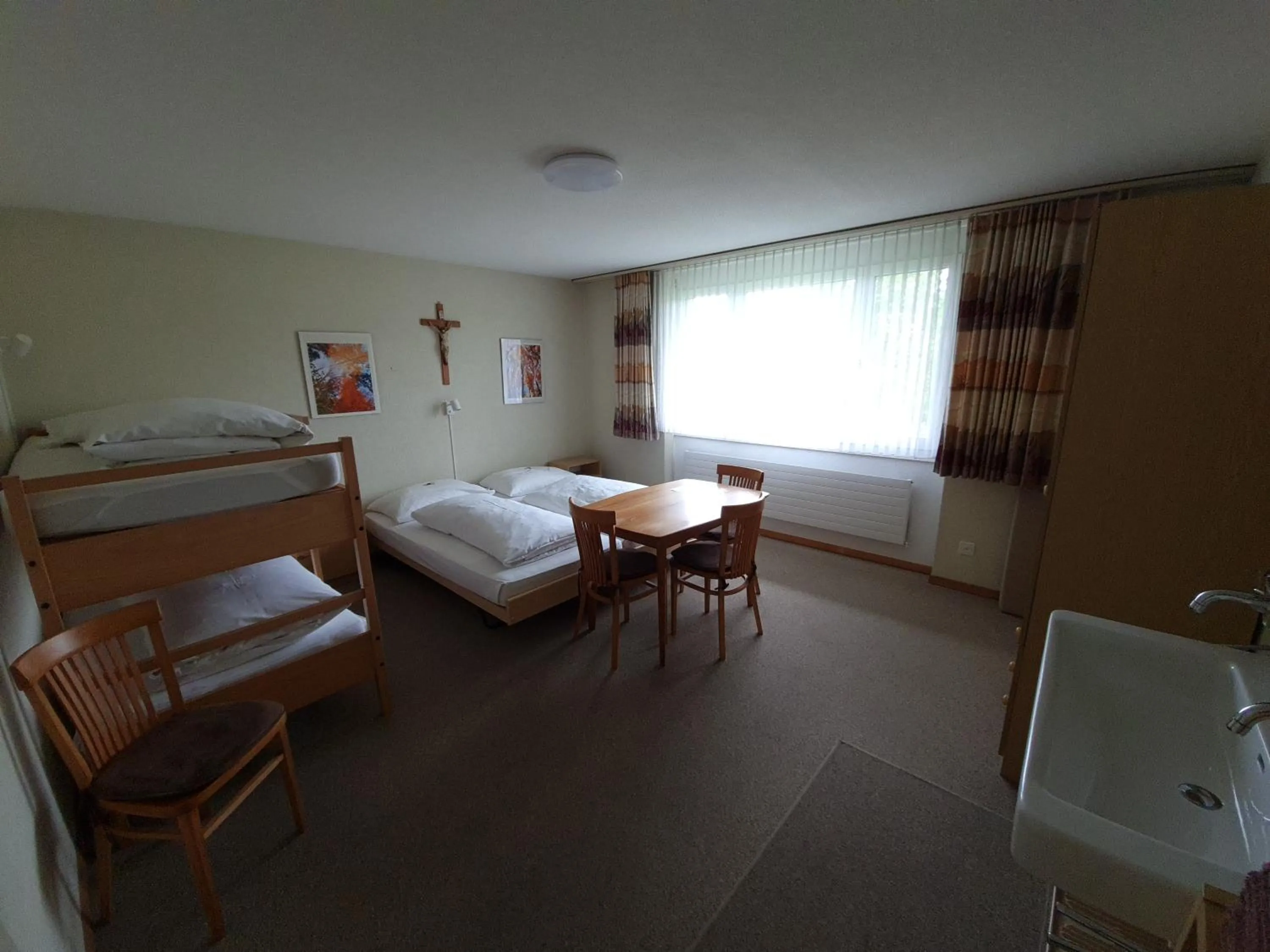 Family Room with Shared Bathroom in Haus St.Michael