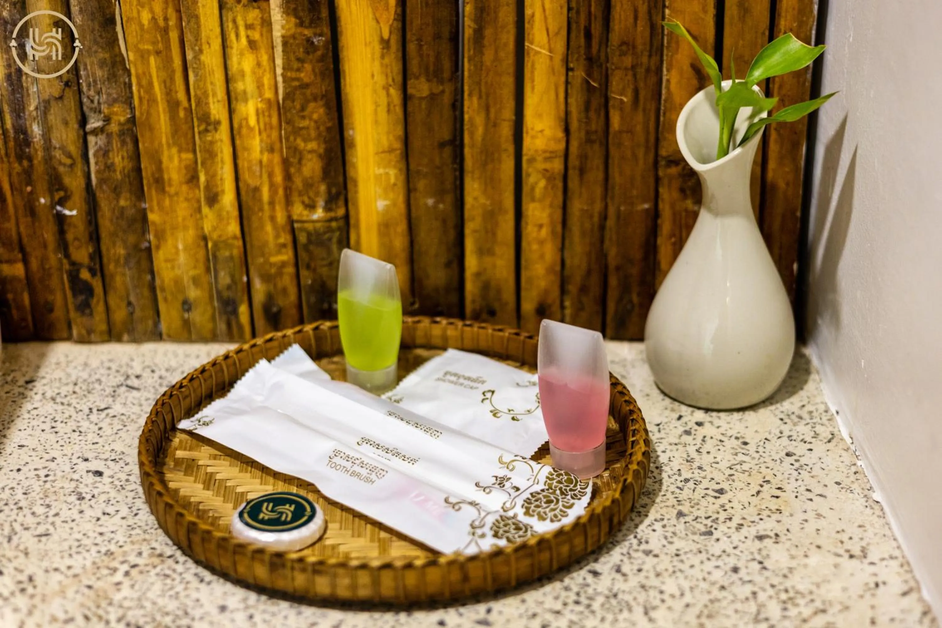 Bathroom in Green BOUTiQUE