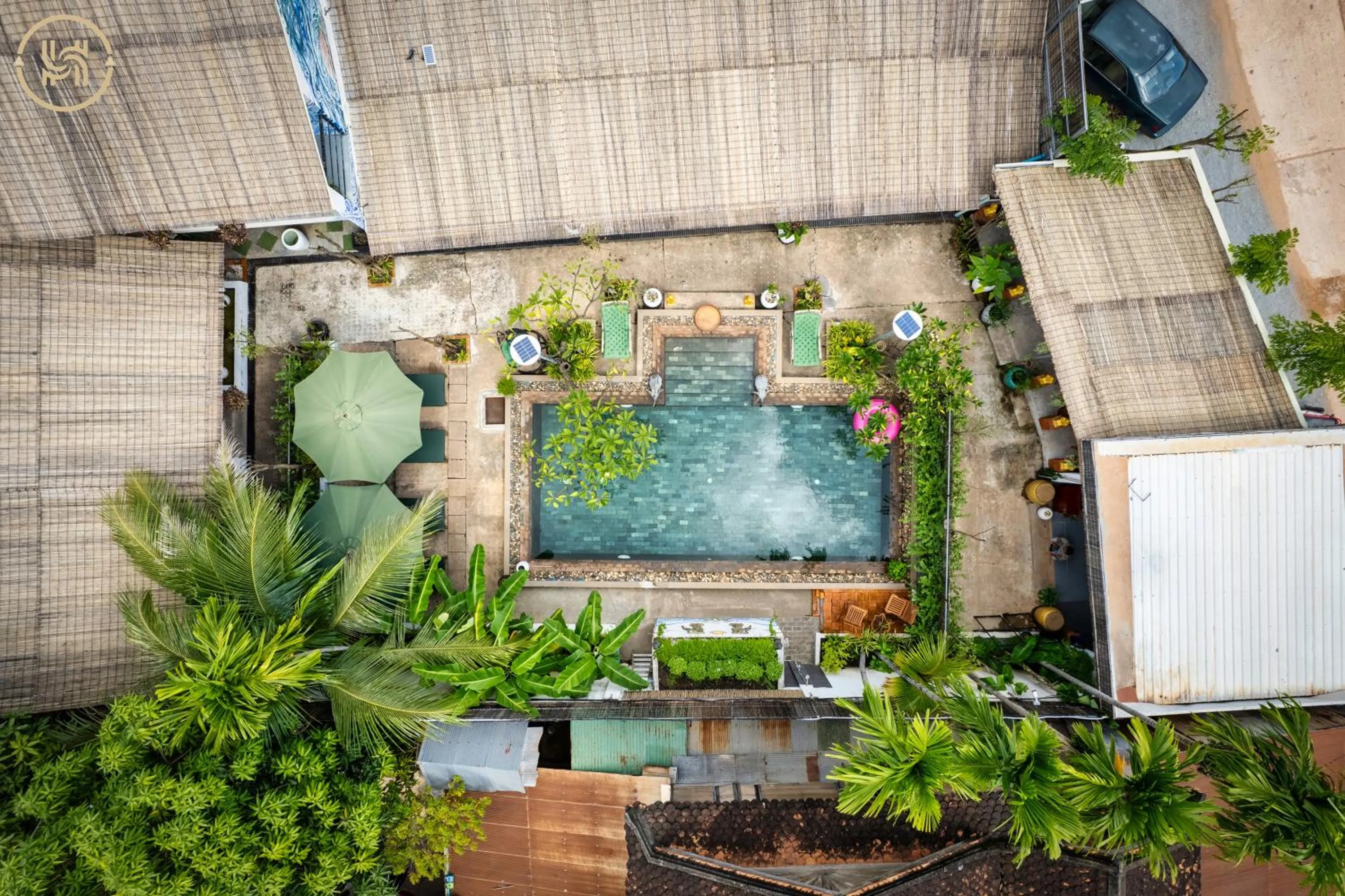 Pool view in Green BOUTiQUE