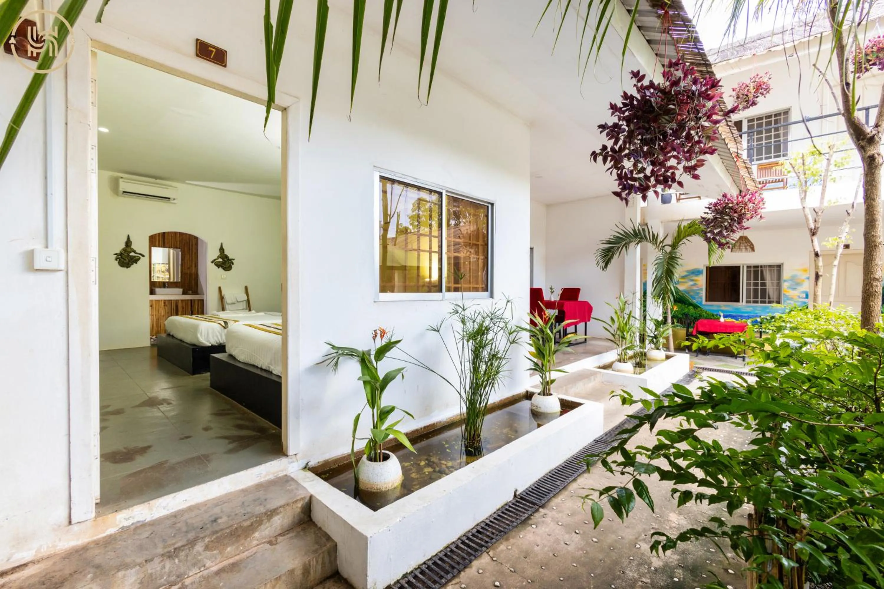 Garden in Green BOUTiQUE