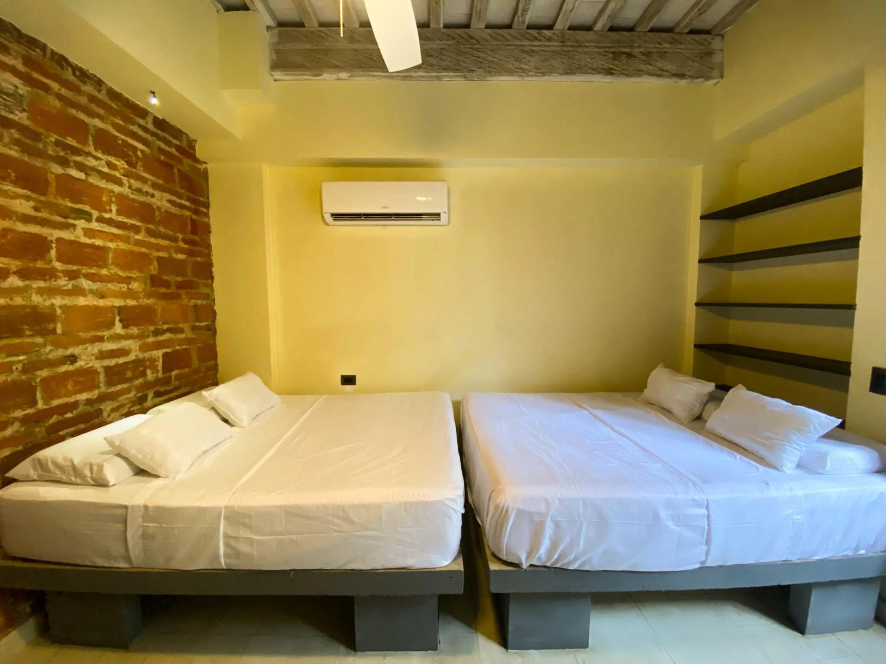 Bed in Casa Charlotte - Alma Hotels