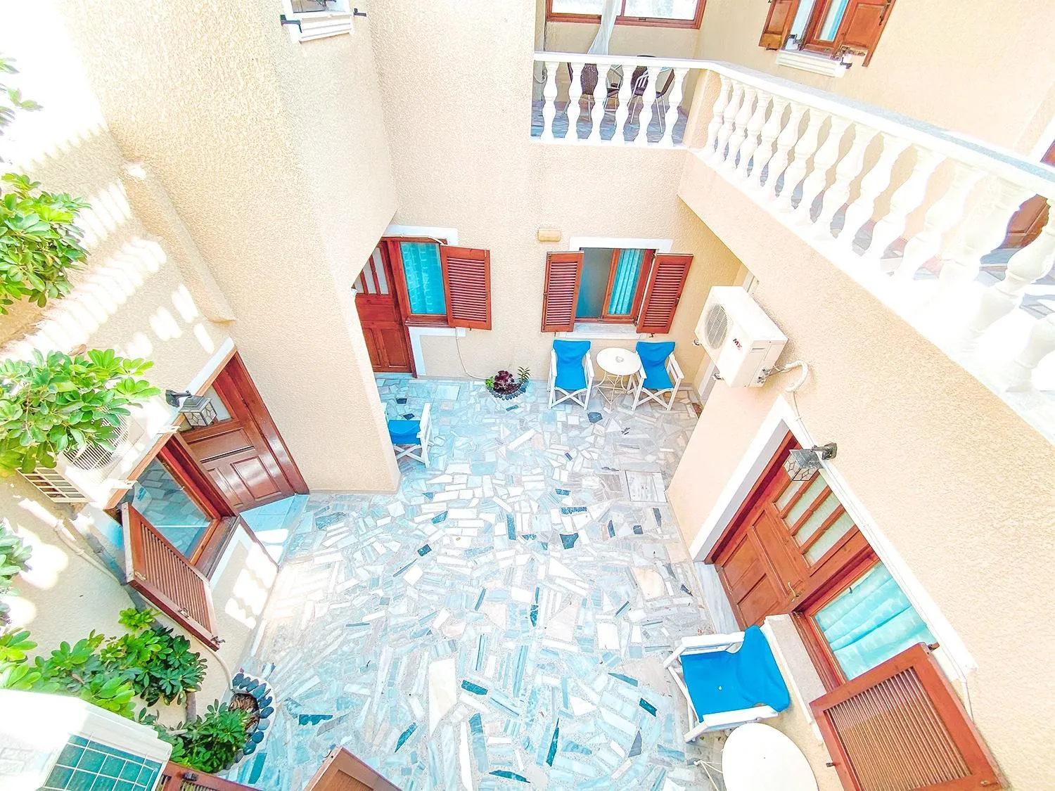 Property building in Villa Dima