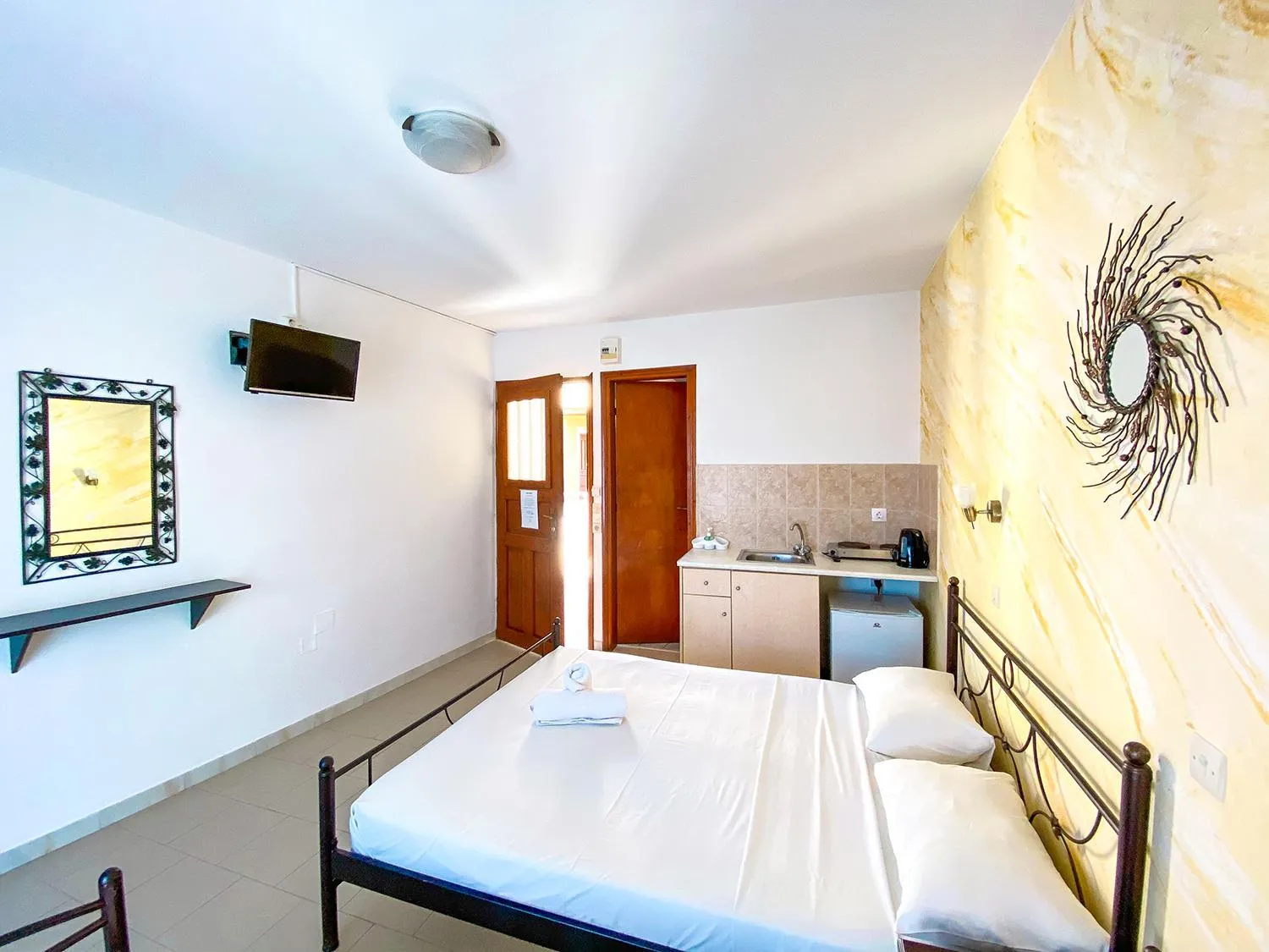 Photo of the whole room, Bed in Villa Dima